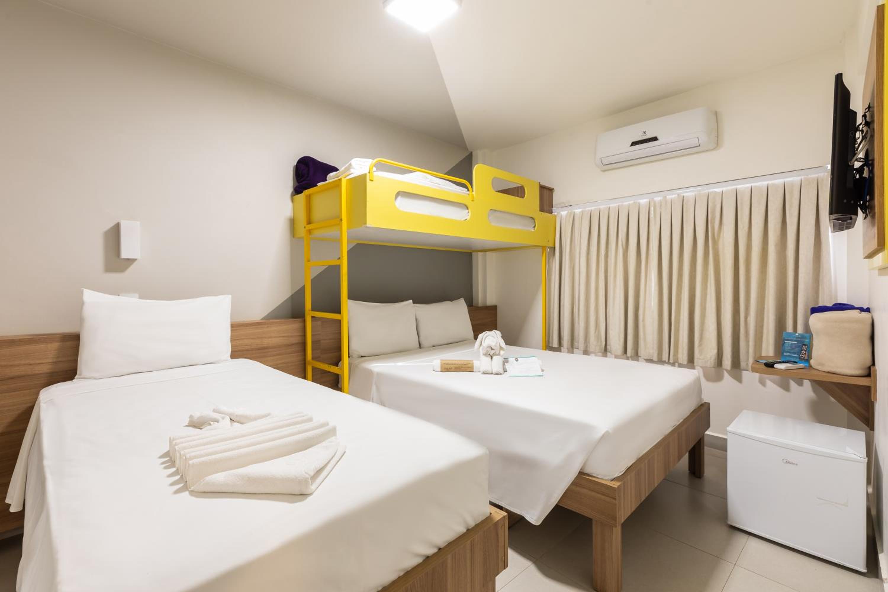 Quadruple Room - Photo 1