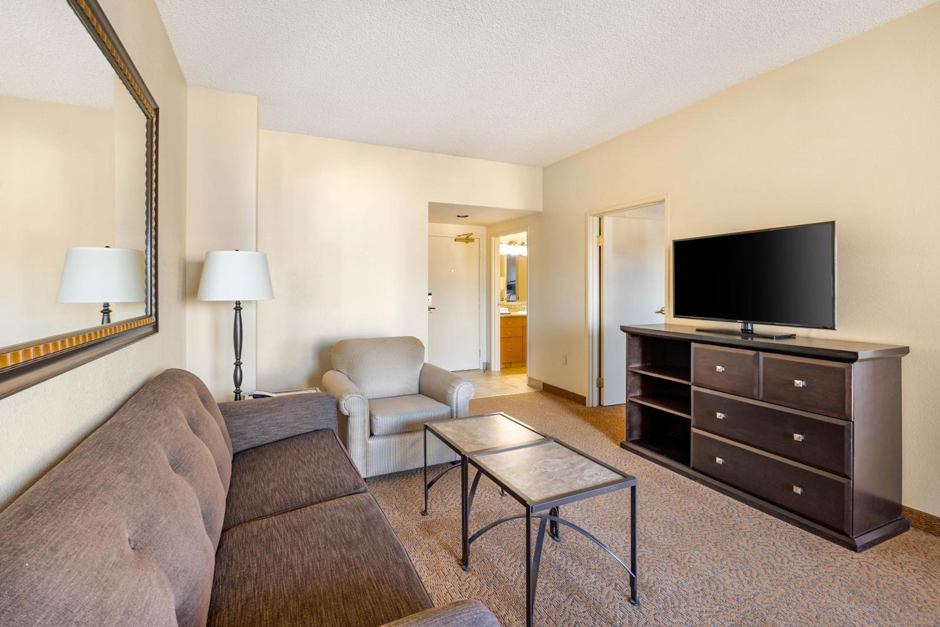 1 BEDROOM 1 KING SUITE ACCESSIBLE TUB - Photo 5