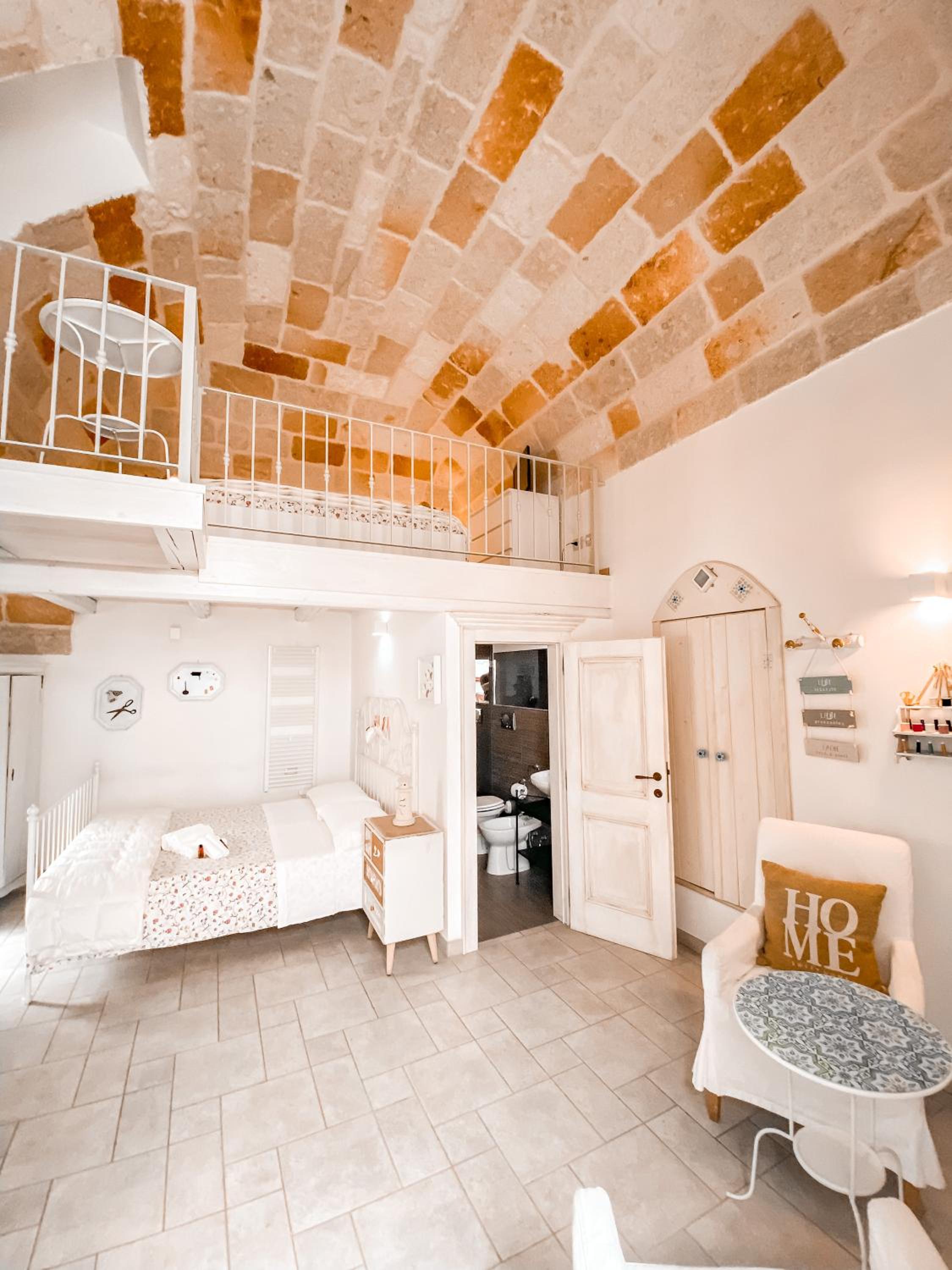 Suite with Terrace and Sea View - Photo 14