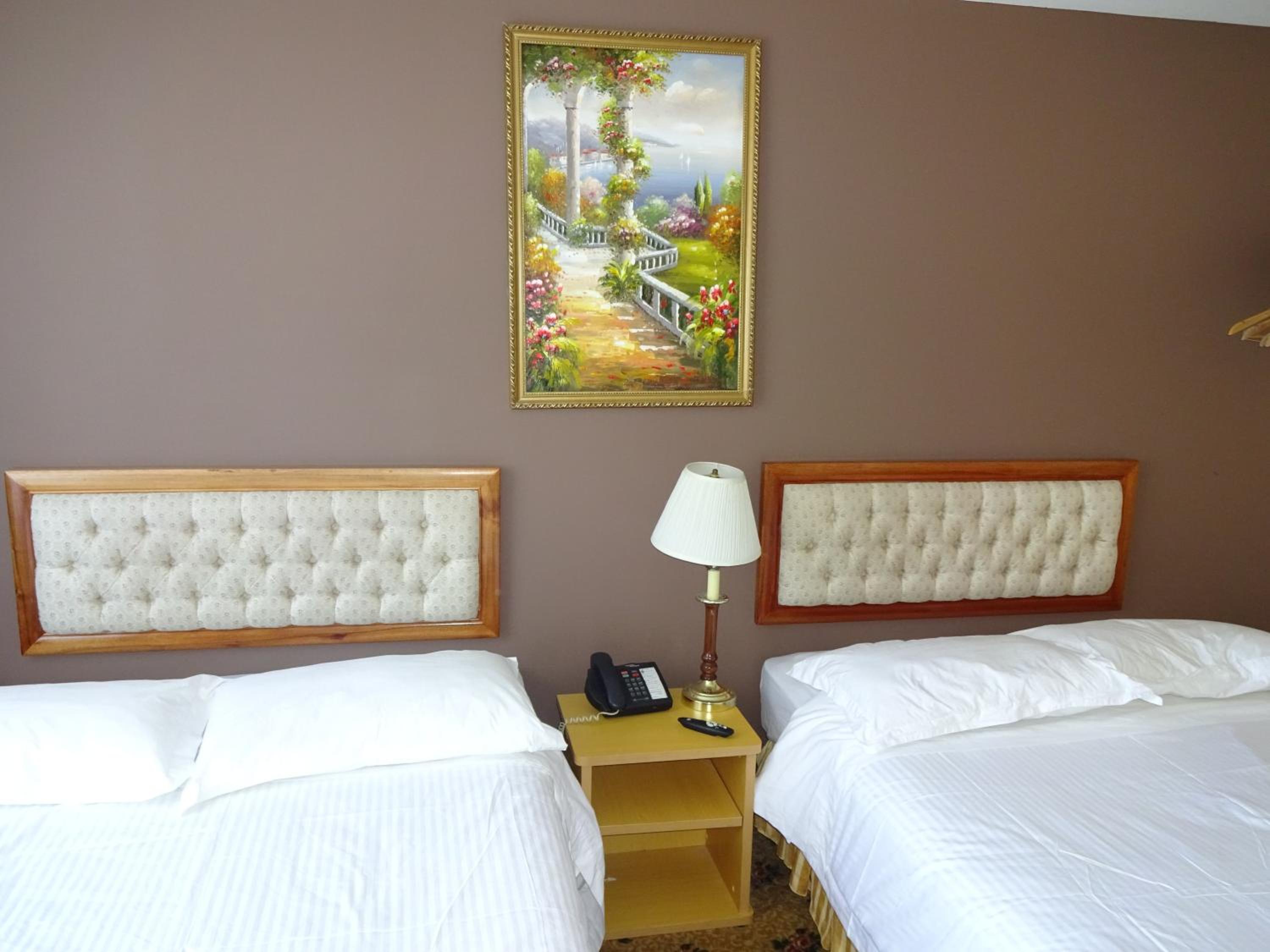 Double Room with Two Double Beds photo 3