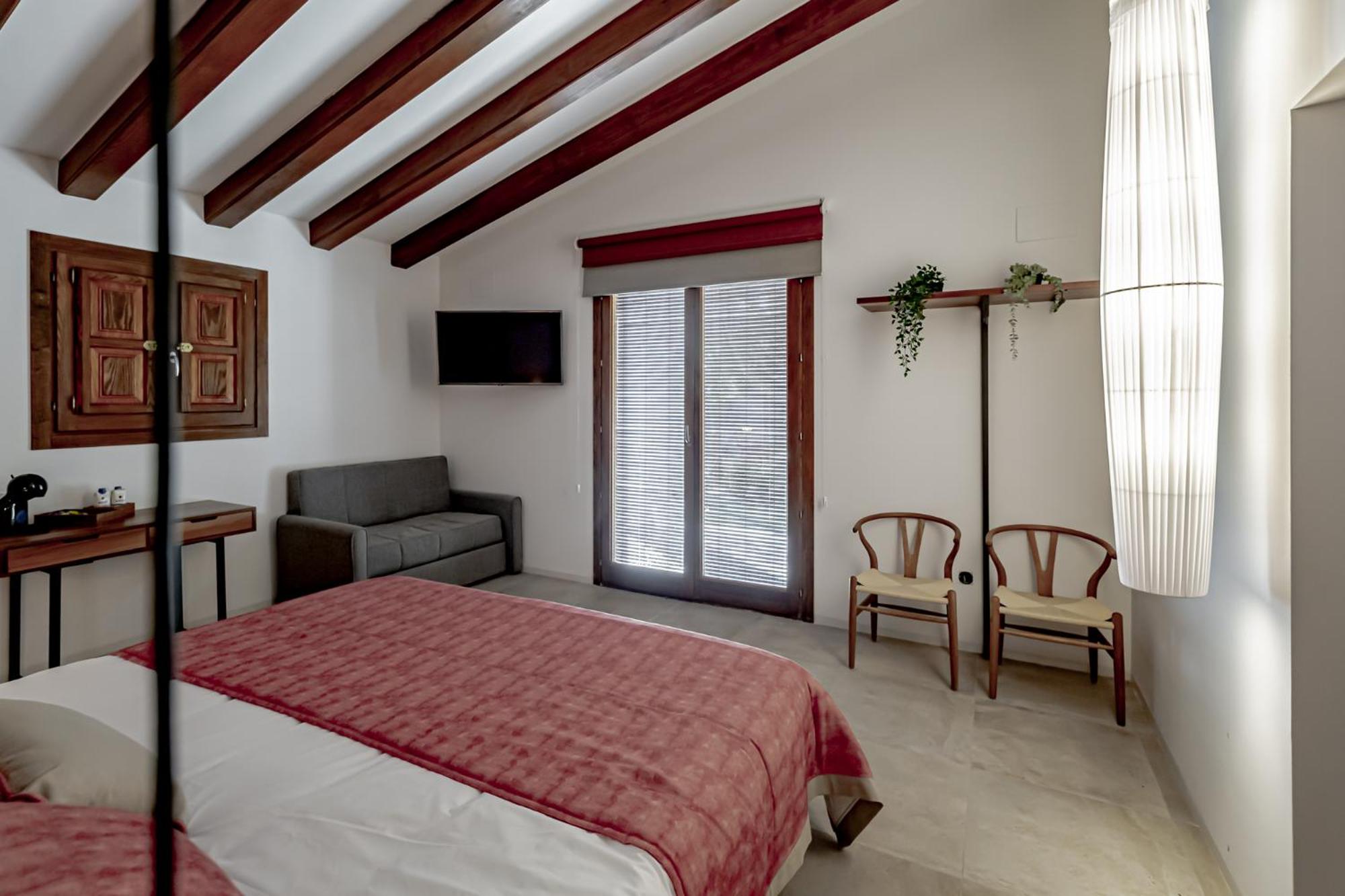 Superior Triple Room photo 2