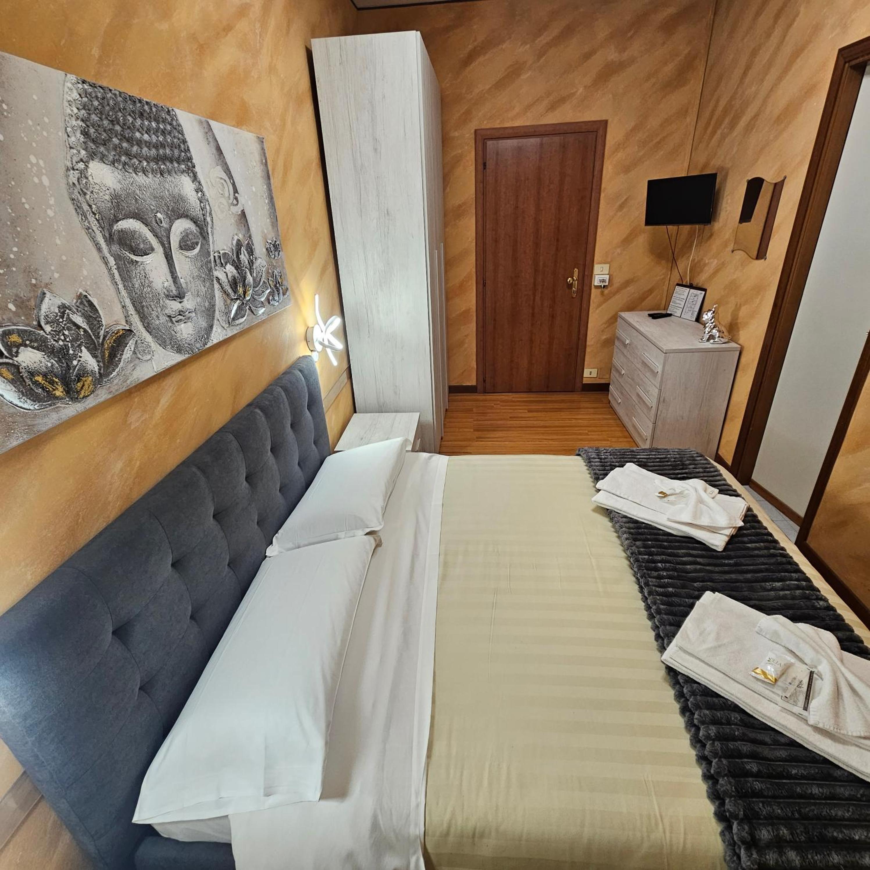 Double Room with Private Bathroom photo 1