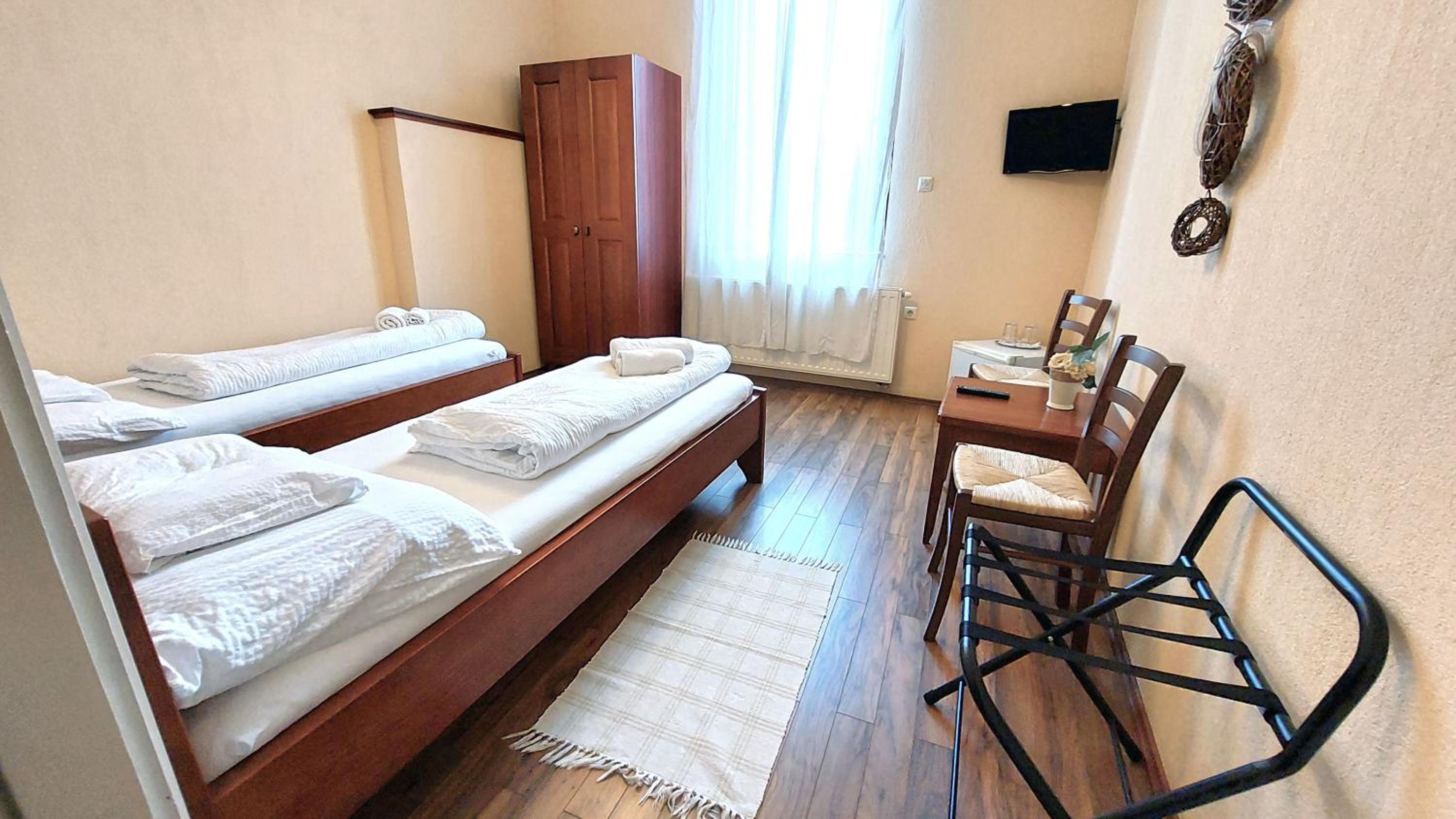 Double or Twin Room photo 1