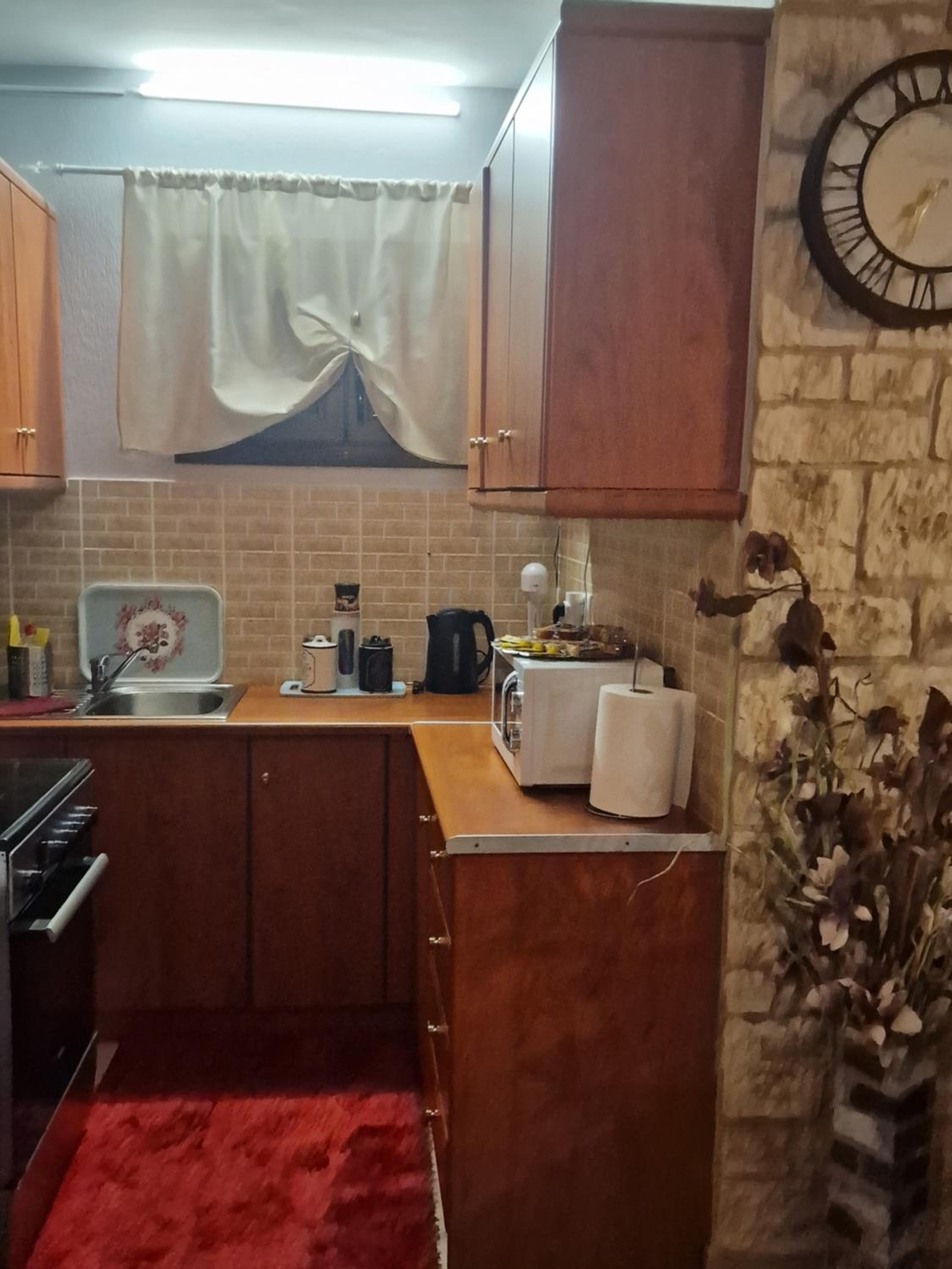 One-Bedroom Apartment - Photo 36
