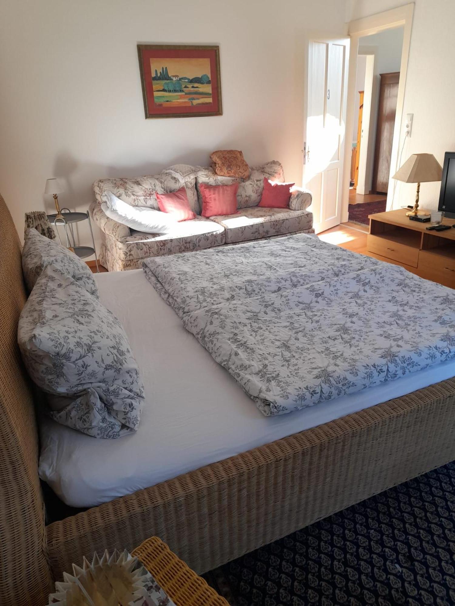 Deluxe Double Room with Balcony photo 3