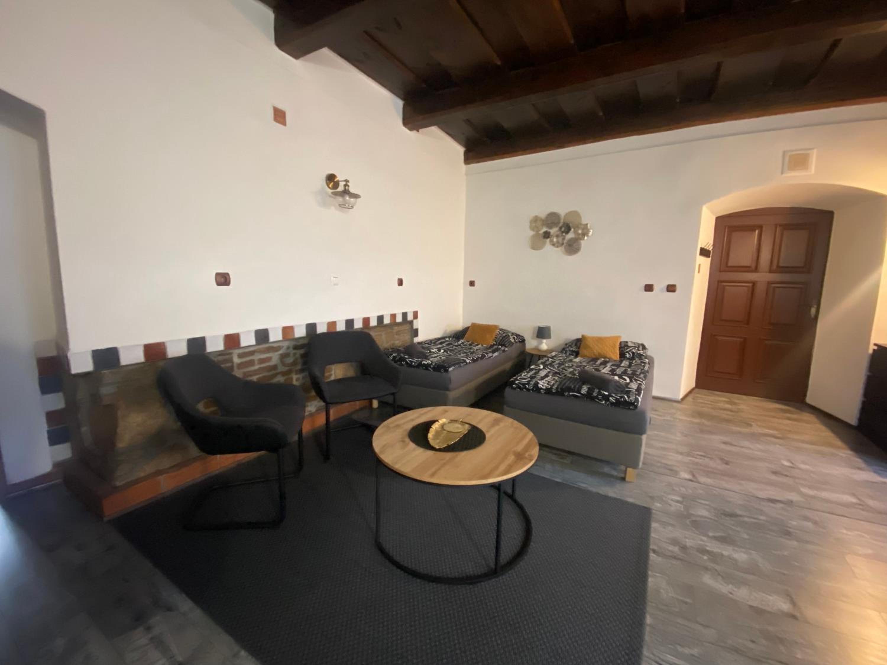 One-Bedroom Apartment - Photo 29