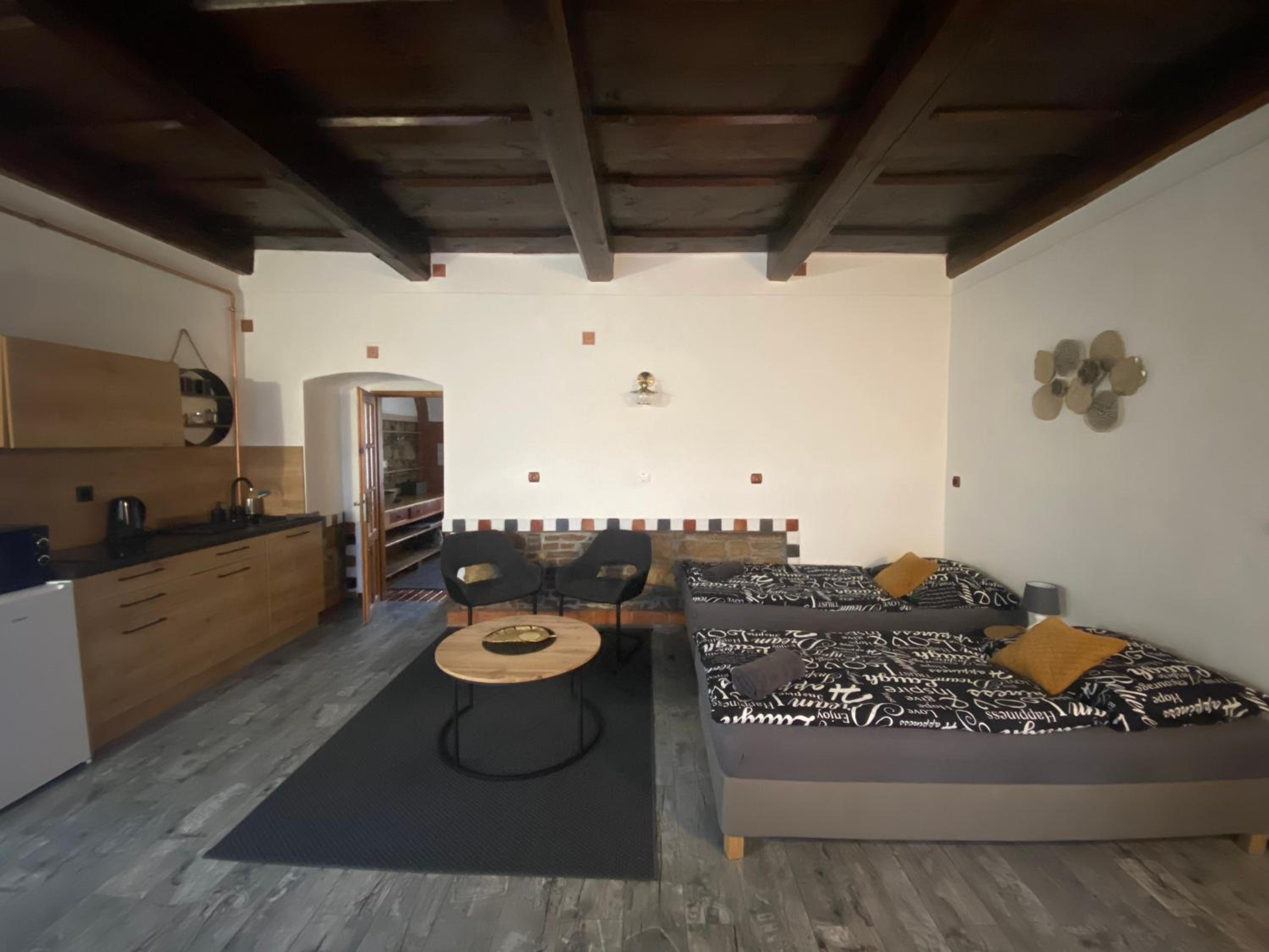 One-Bedroom Apartment - Photo 30