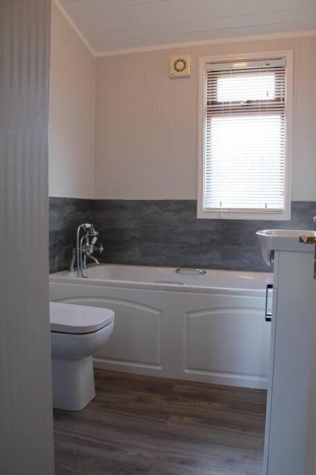 Three-Bedroom House photo 2