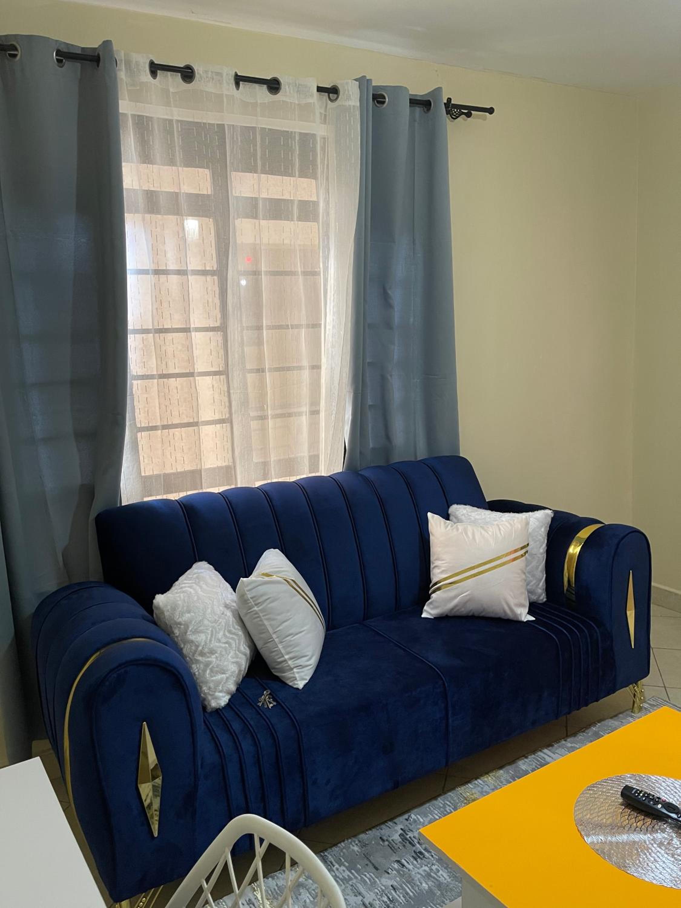 One-Bedroom Apartment photo 3