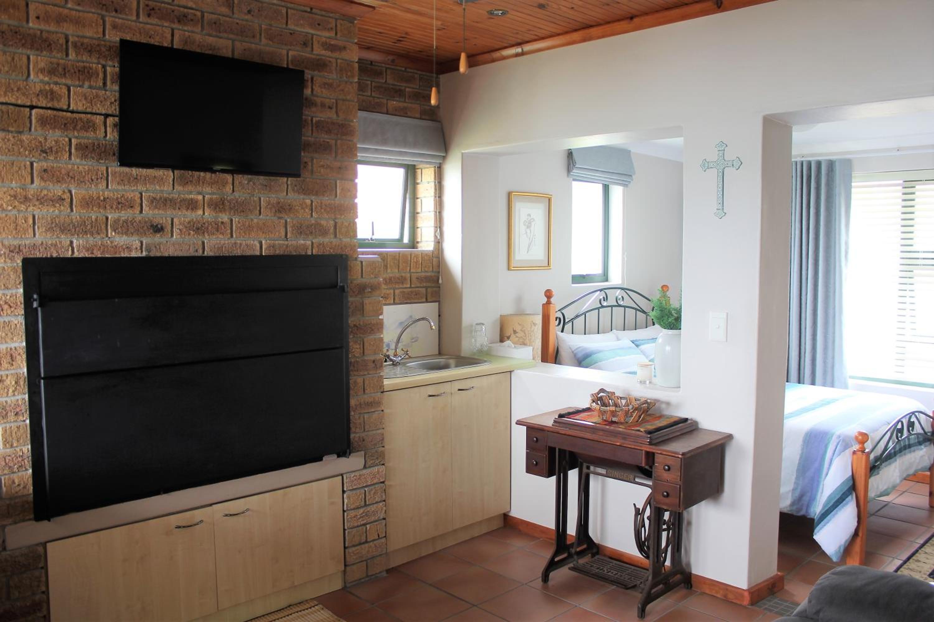 Superior Double Room - Photo 3