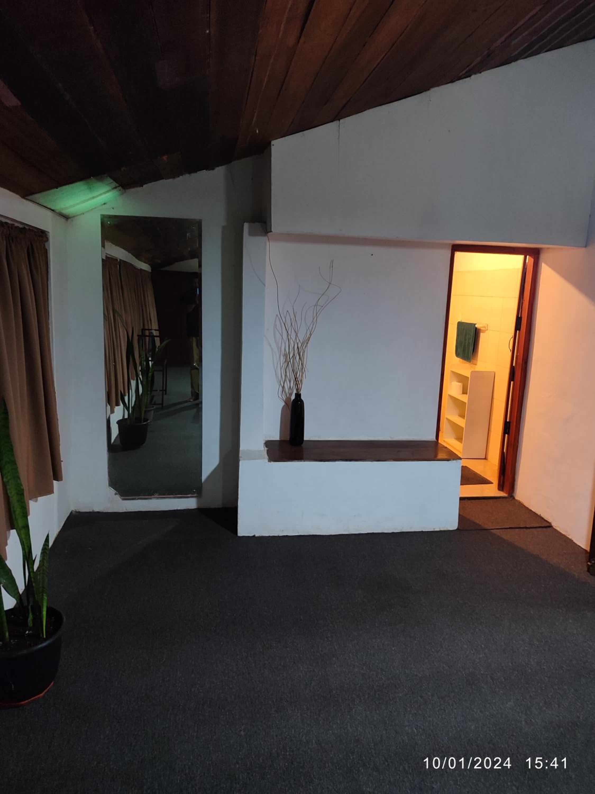 Deluxe Family Room photo 2