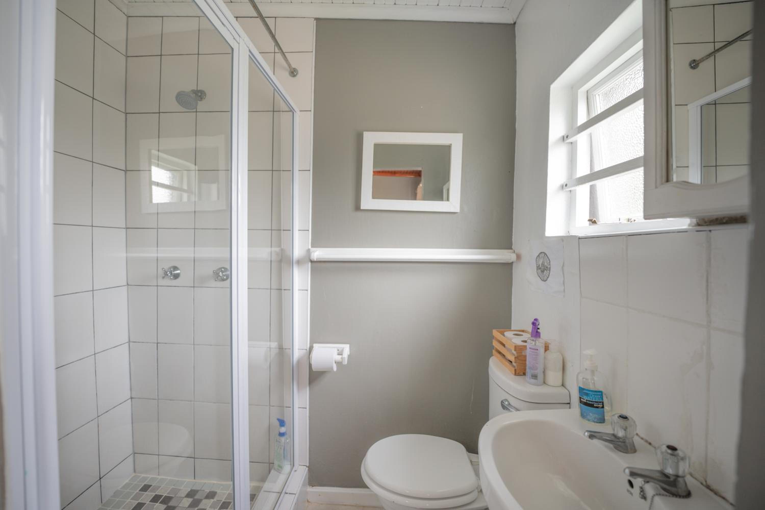 Double or Twin Room with Garden View photo 3