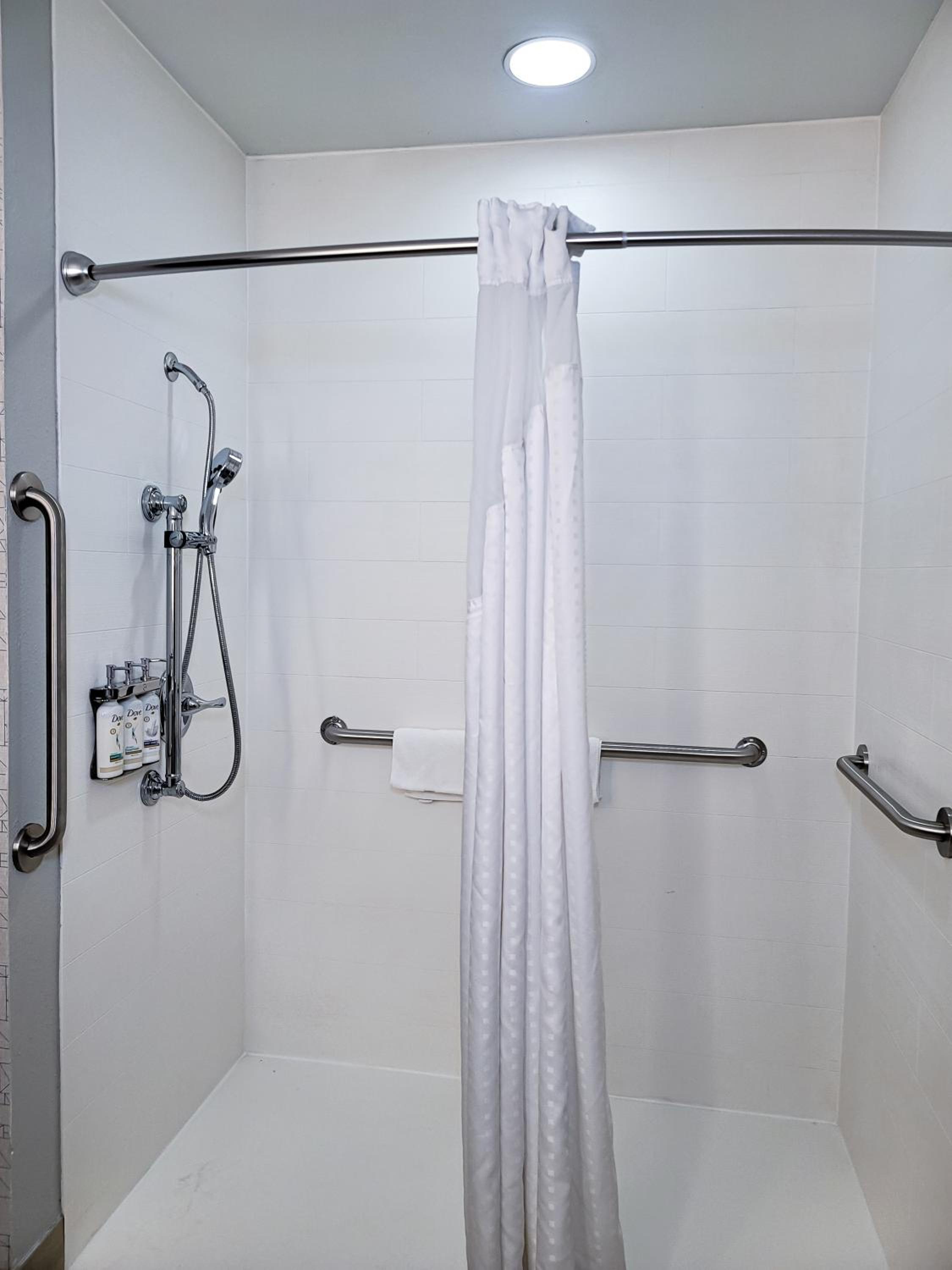 King Room - Disability Access - Photo 2