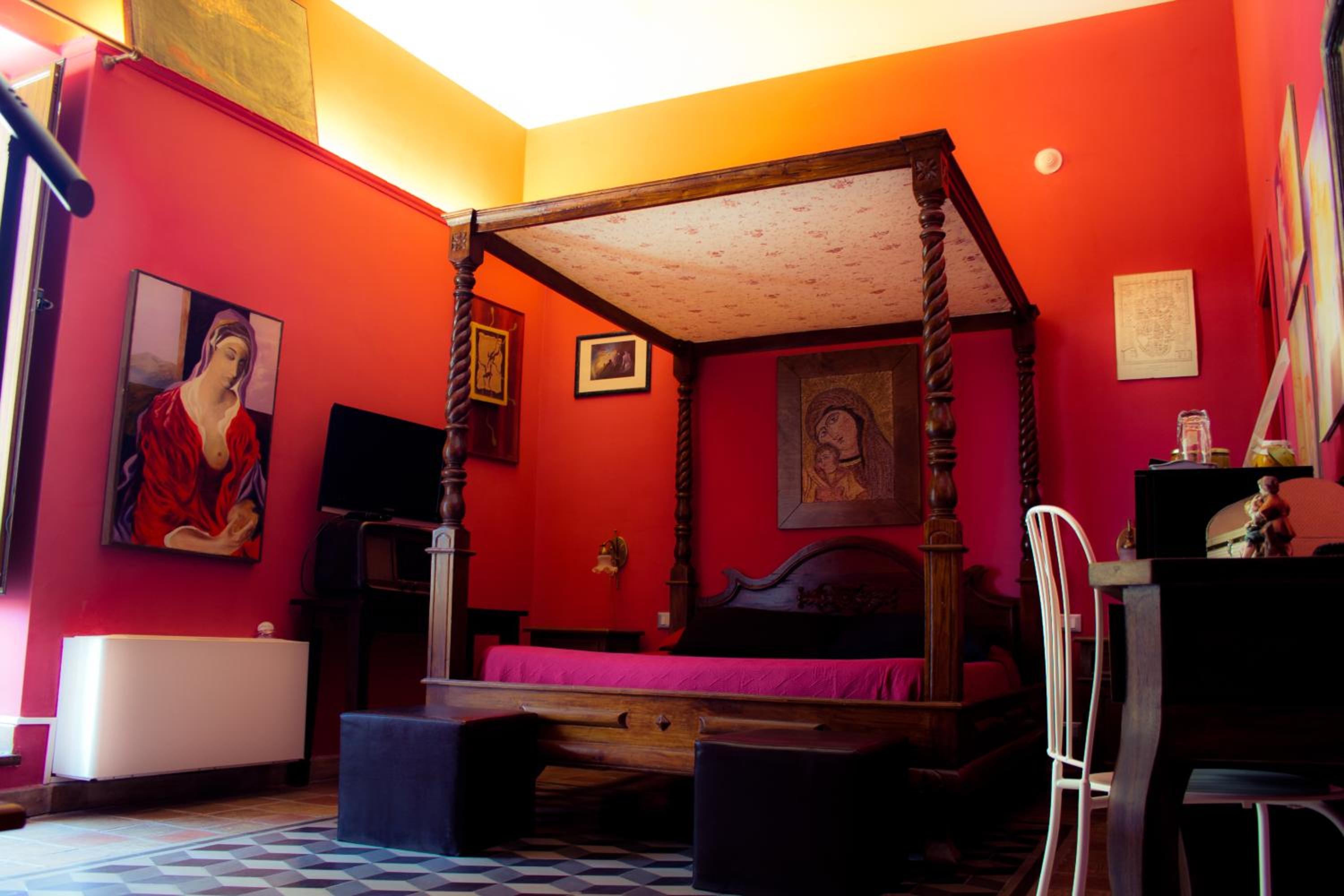 Triple Room - Photo 11
