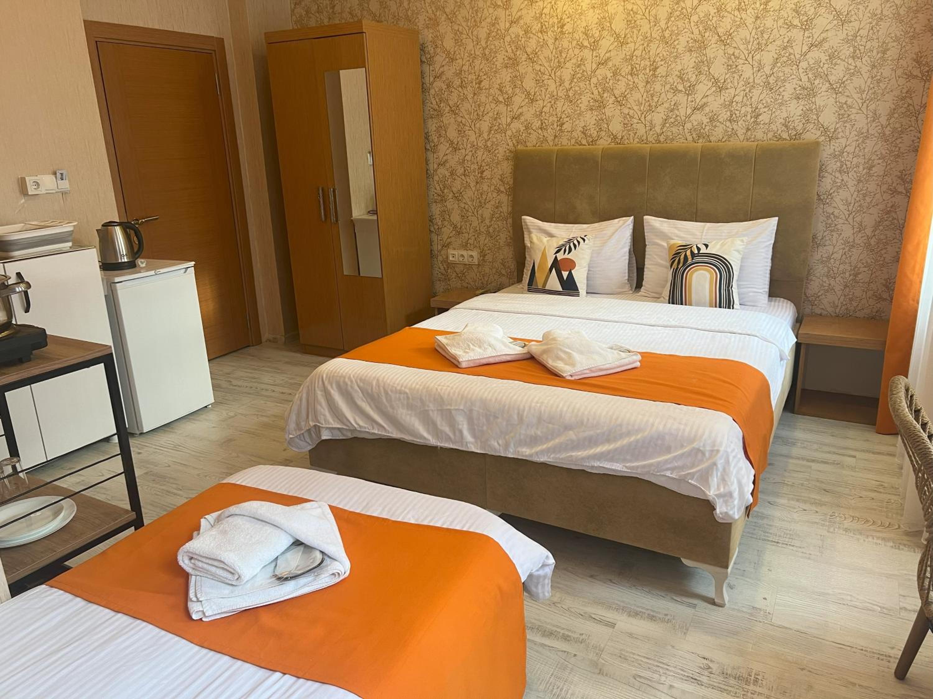Standard Triple Room photo 1