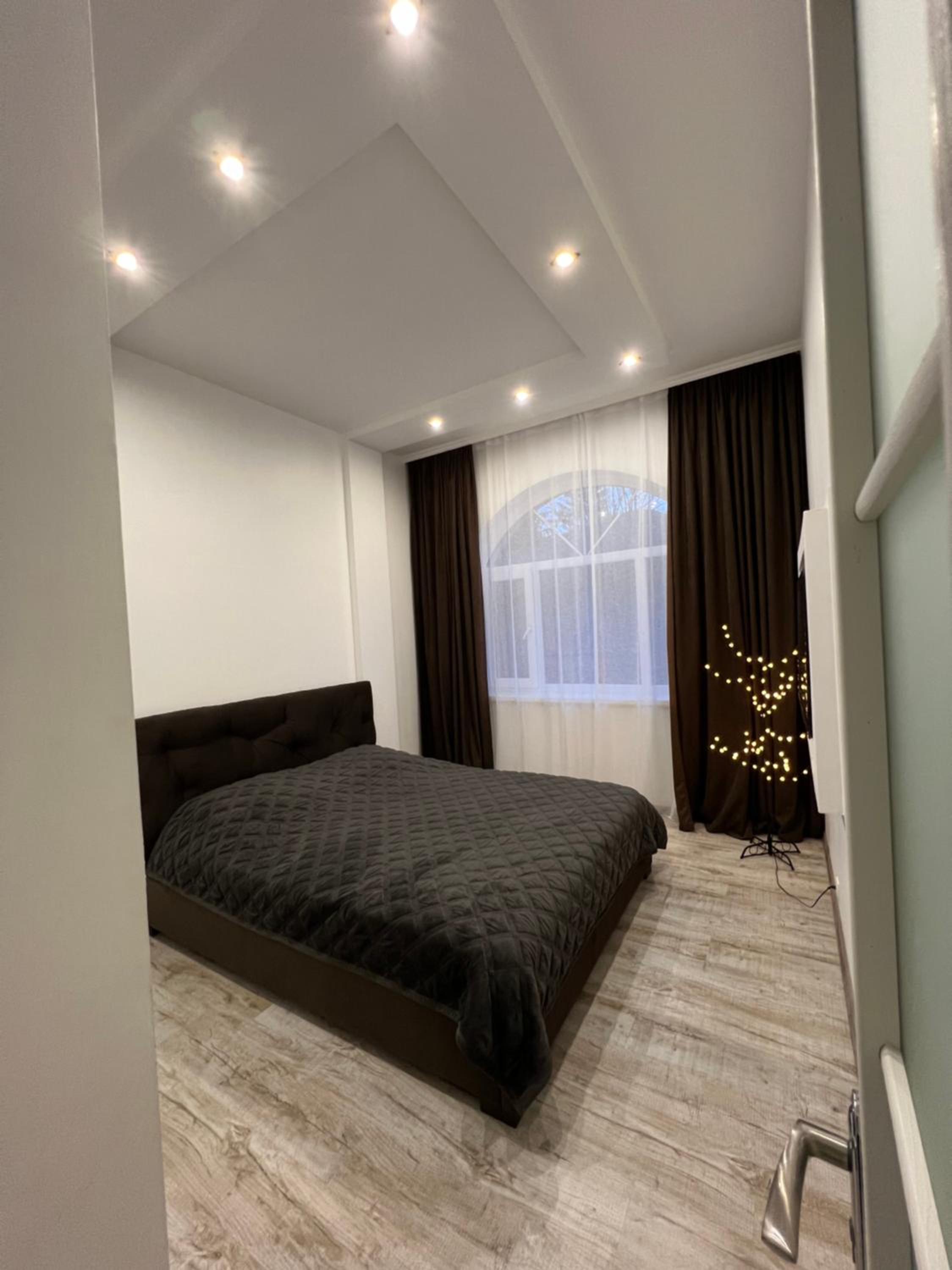 One-Bedroom Apartment photo 3