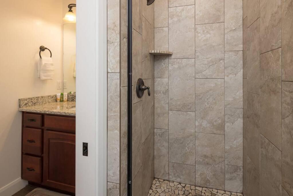 Two-Bedroom Apartment photo 2