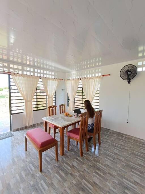 Three-Bedroom House photo 2