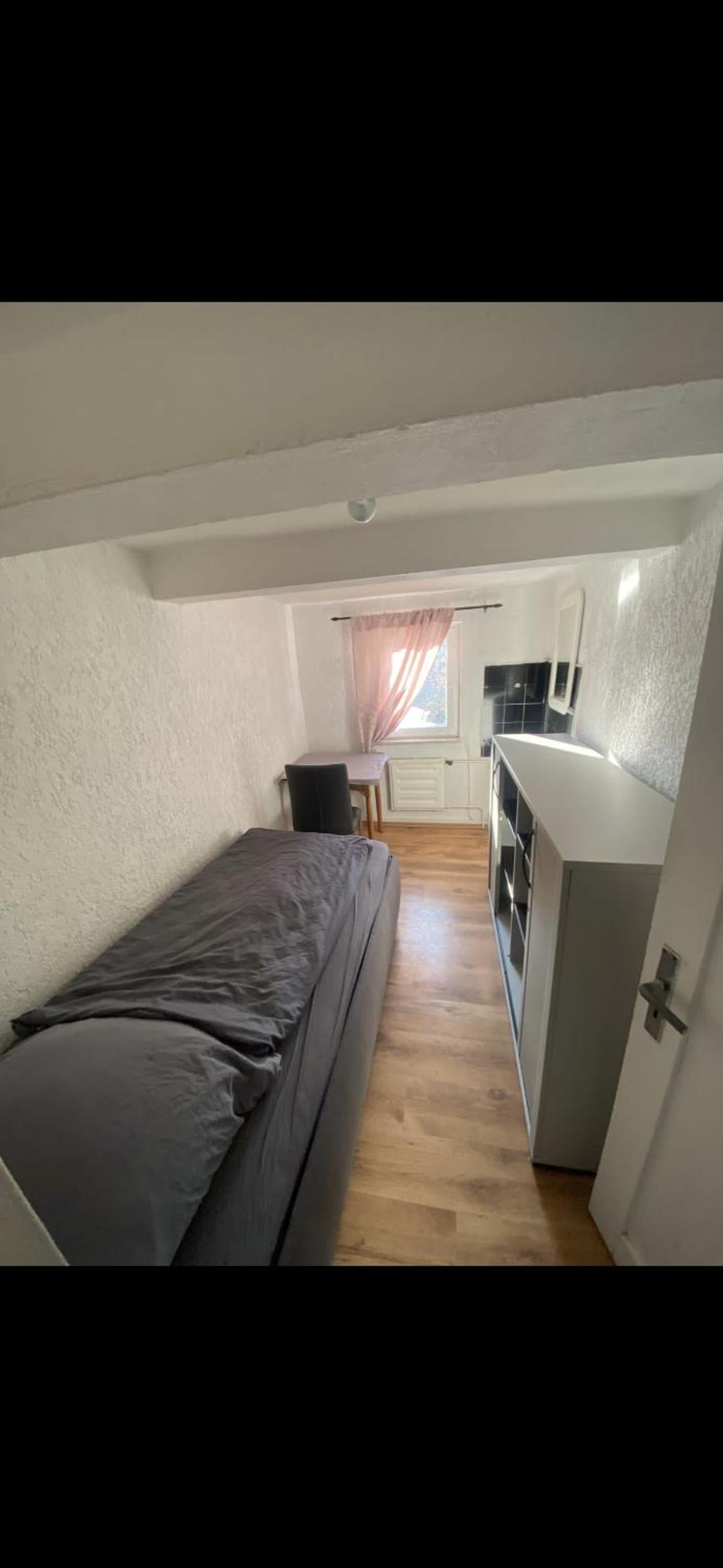 Single Room photo 1