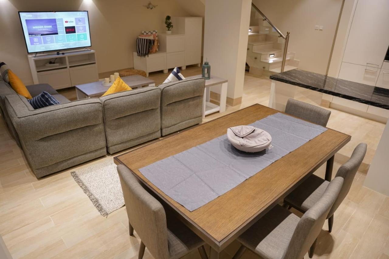 Four-Bedroom House photo 1