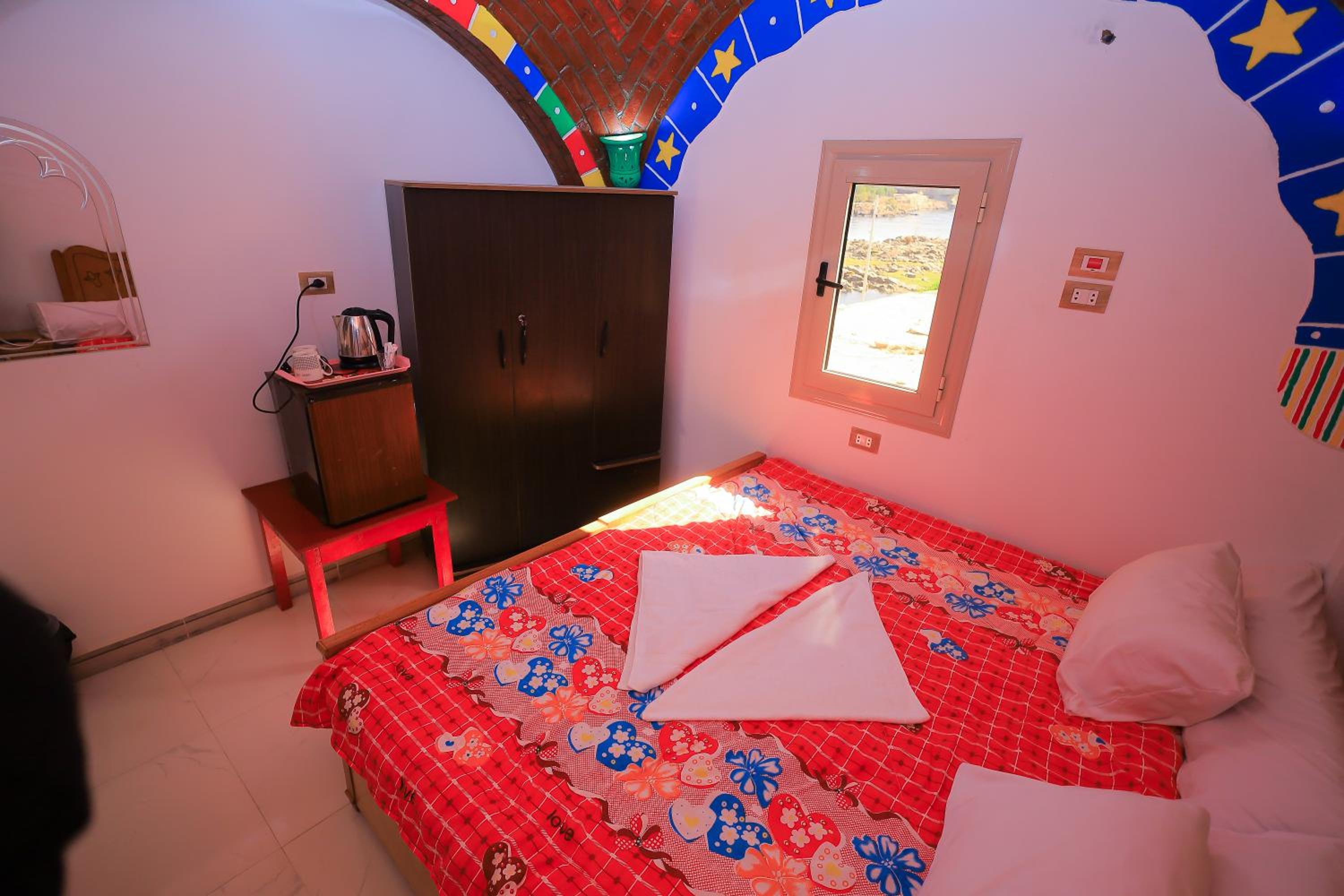 Double or Twin Room with Private External Bathroom photo 3