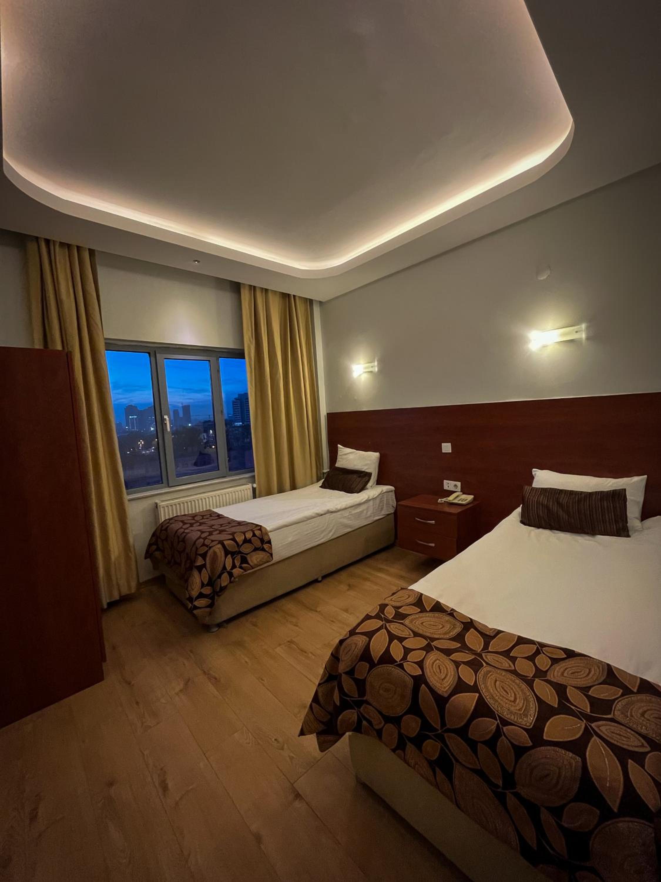 Budget Twin Room - Photo 1