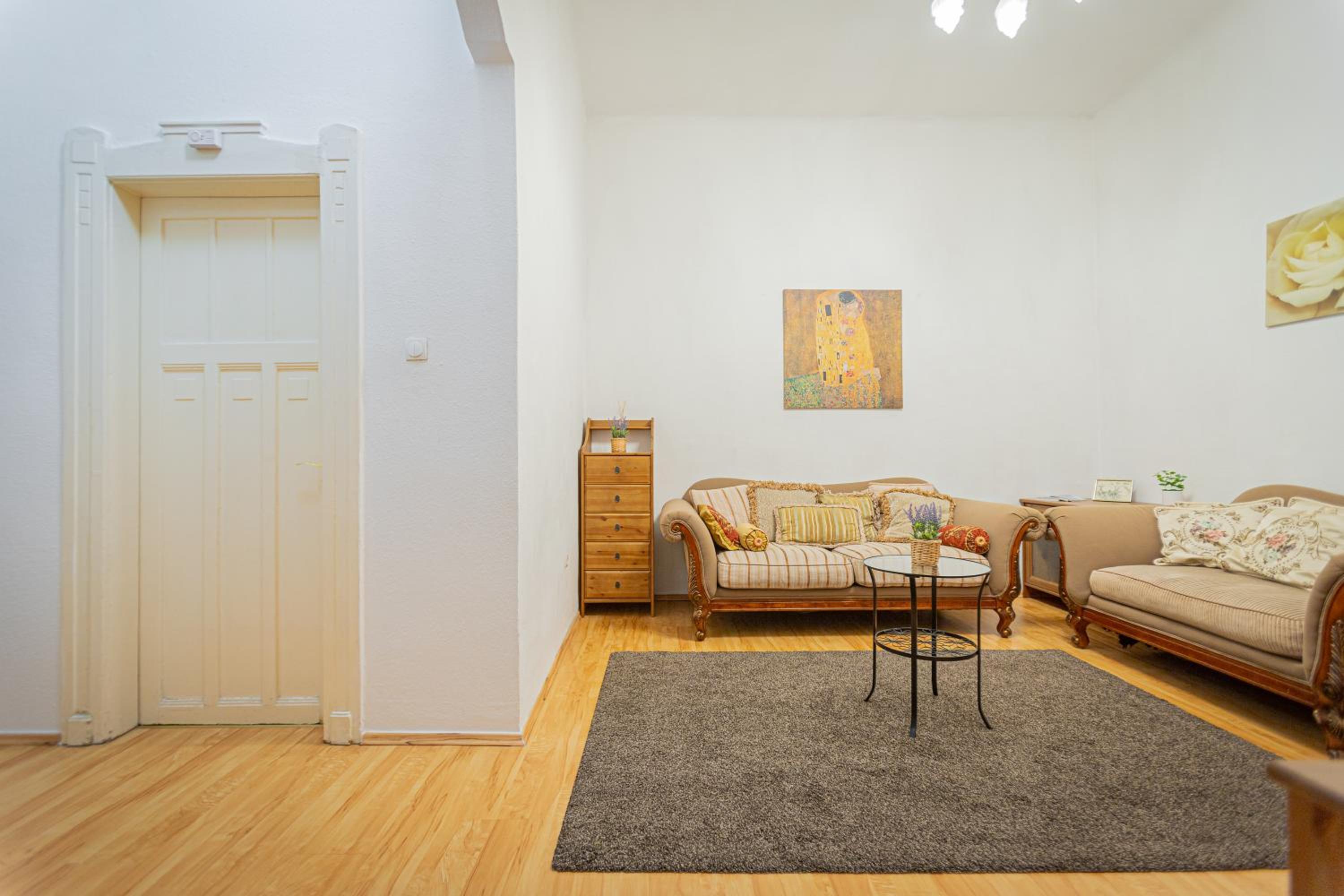 Two-Bedroom Apartment - Photo 10