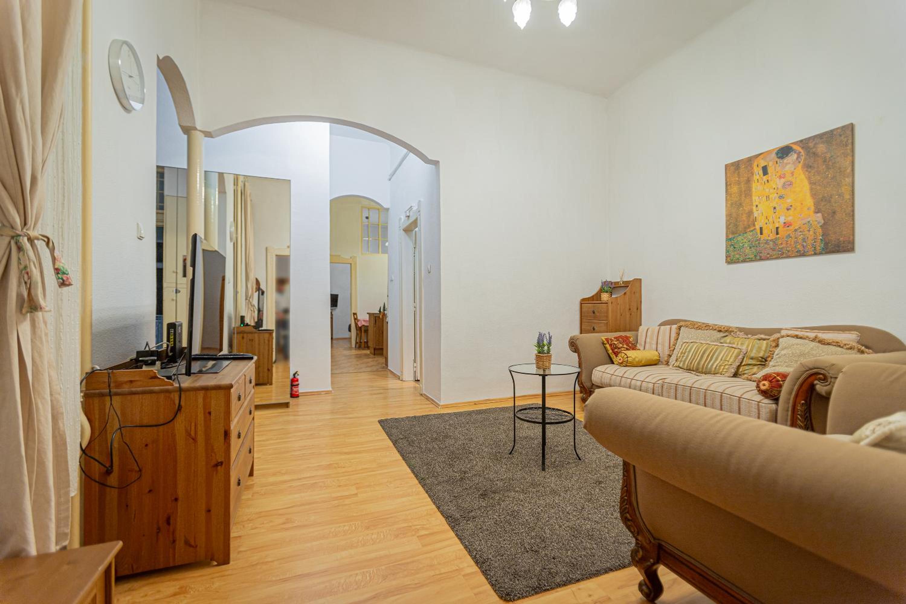 Two-Bedroom Apartment - Photo 18