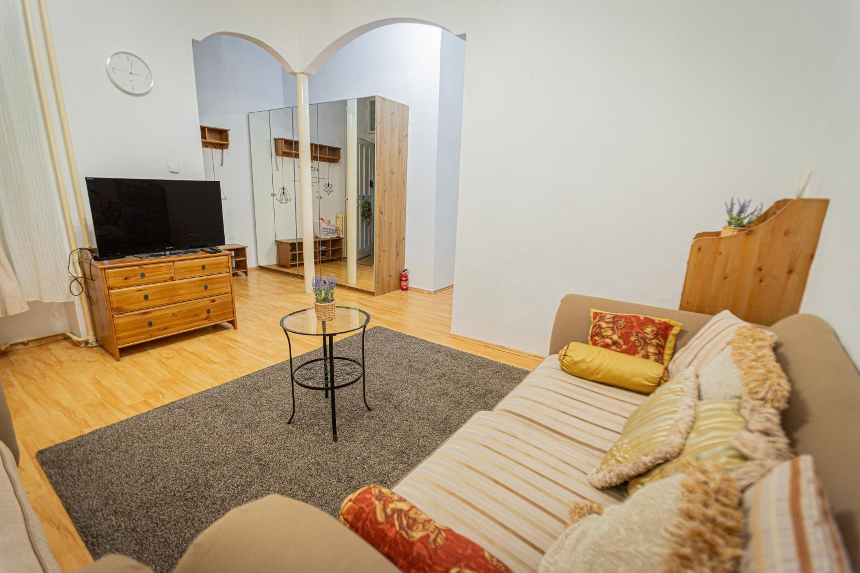 Two-Bedroom Apartment - Photo 19