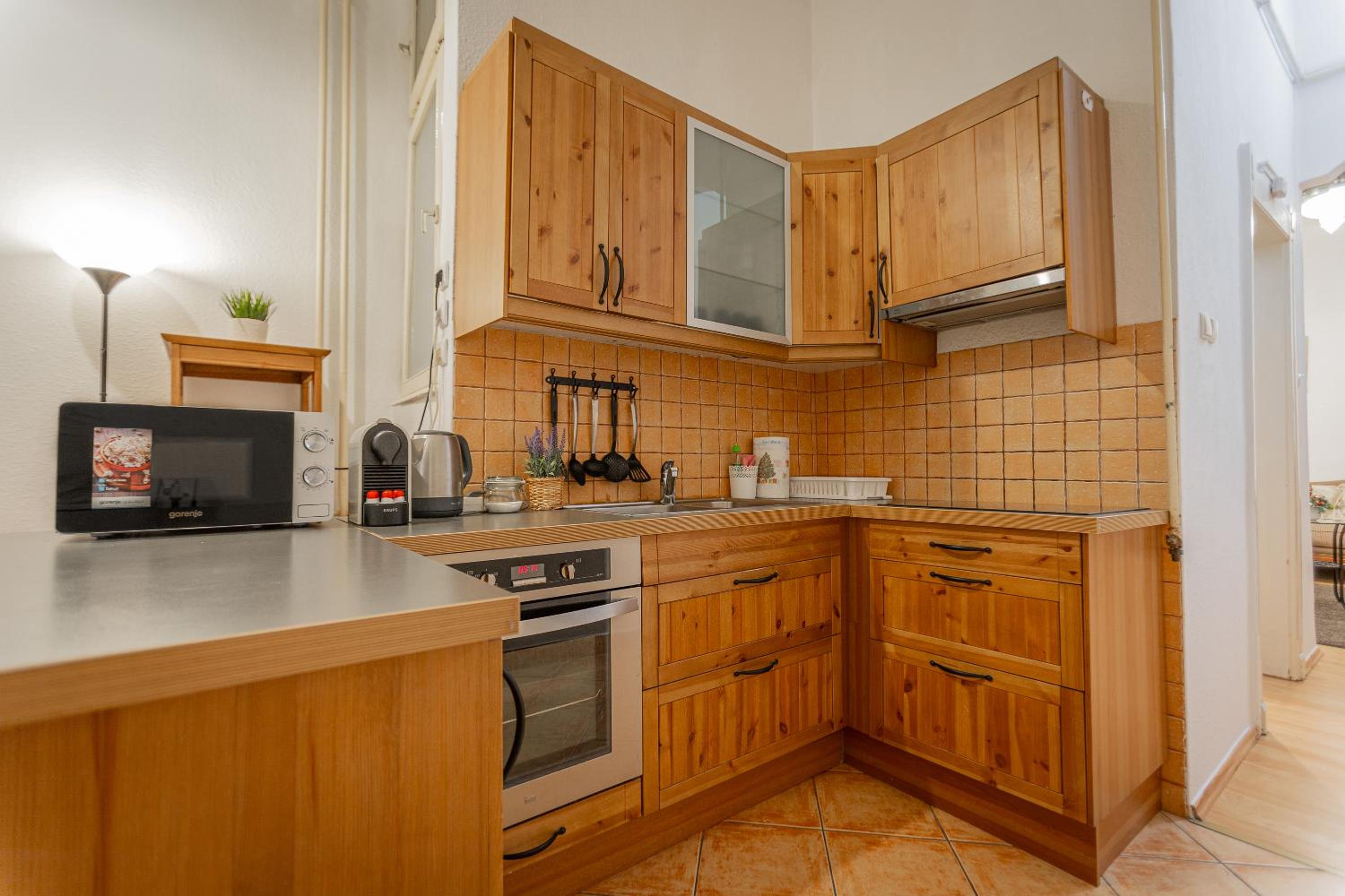 Two-Bedroom Apartment - Photo 21