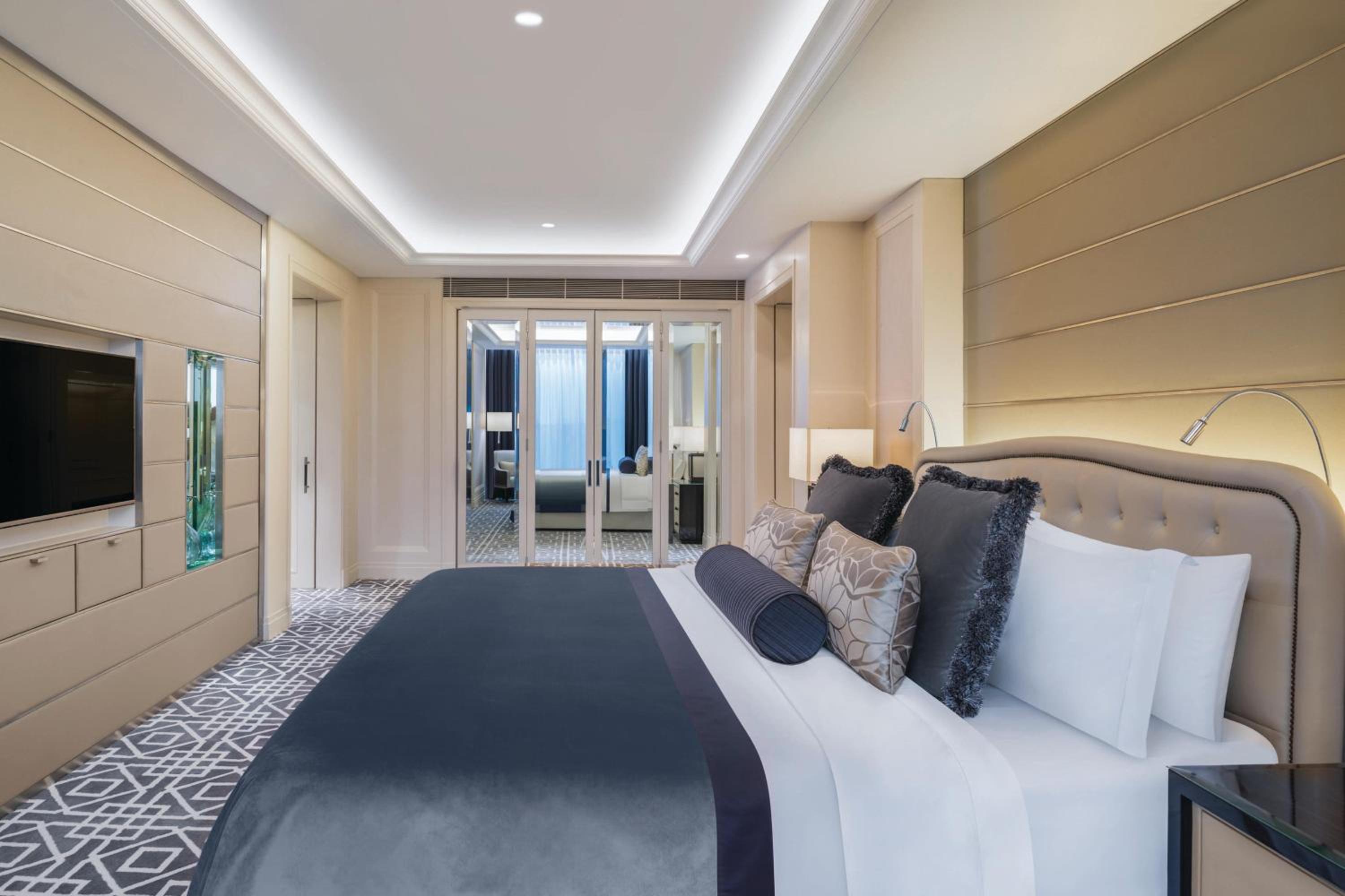 St. Regis Suite, City View