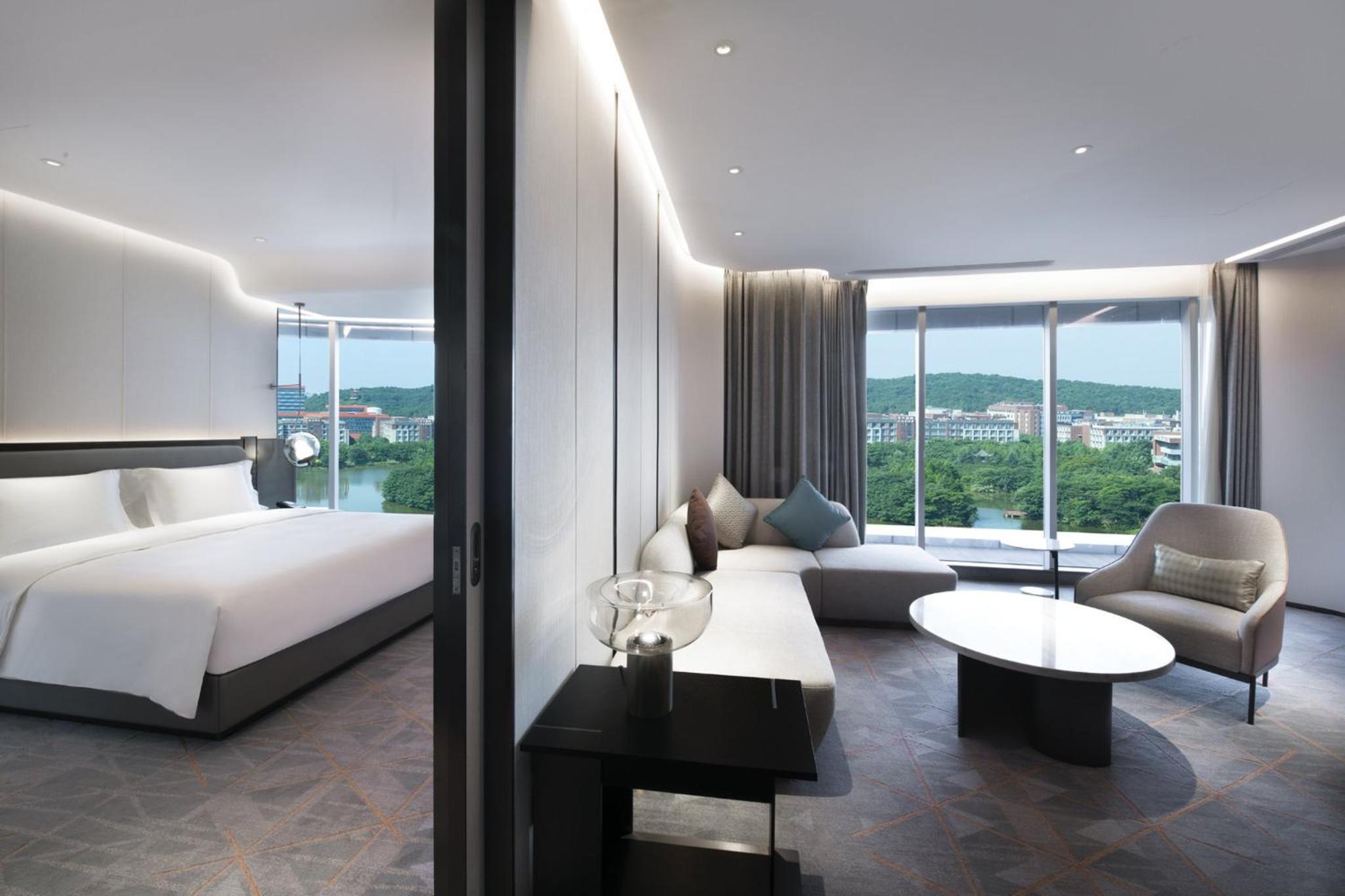 One-Bedroom King Suite with Sofa Bed - Photo 2