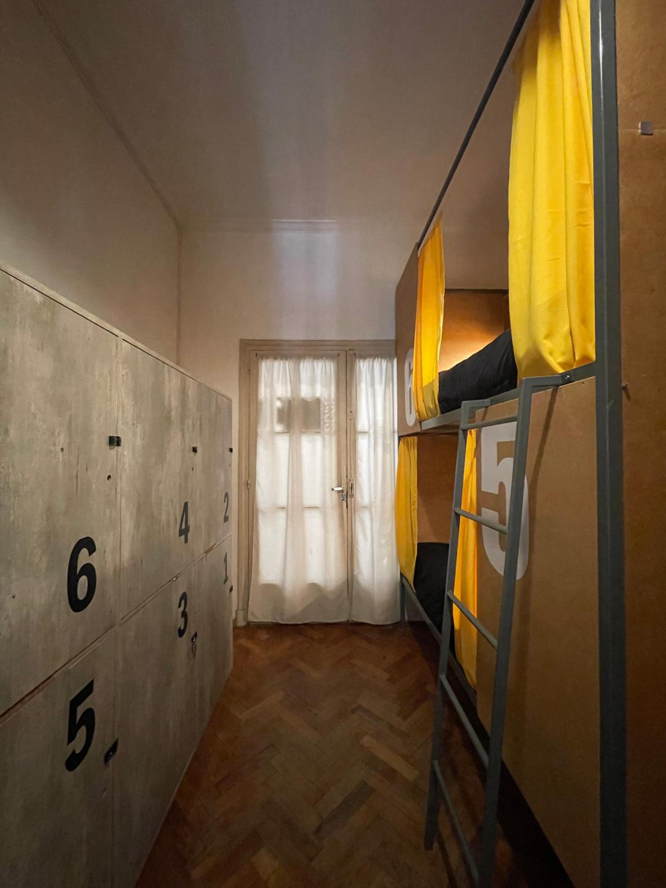 Bed in 4-Bed Mixed Dormitory Room photo 1