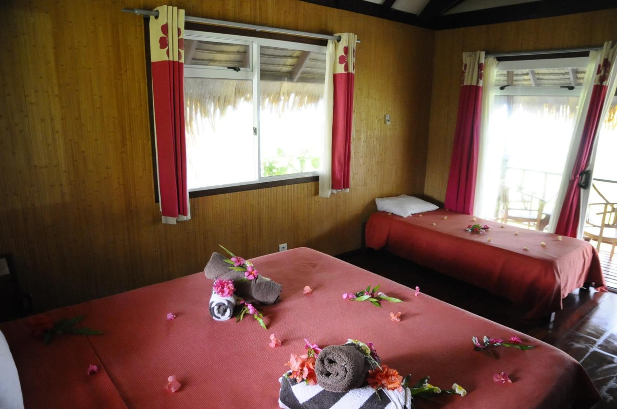 Triple Room with Sea View