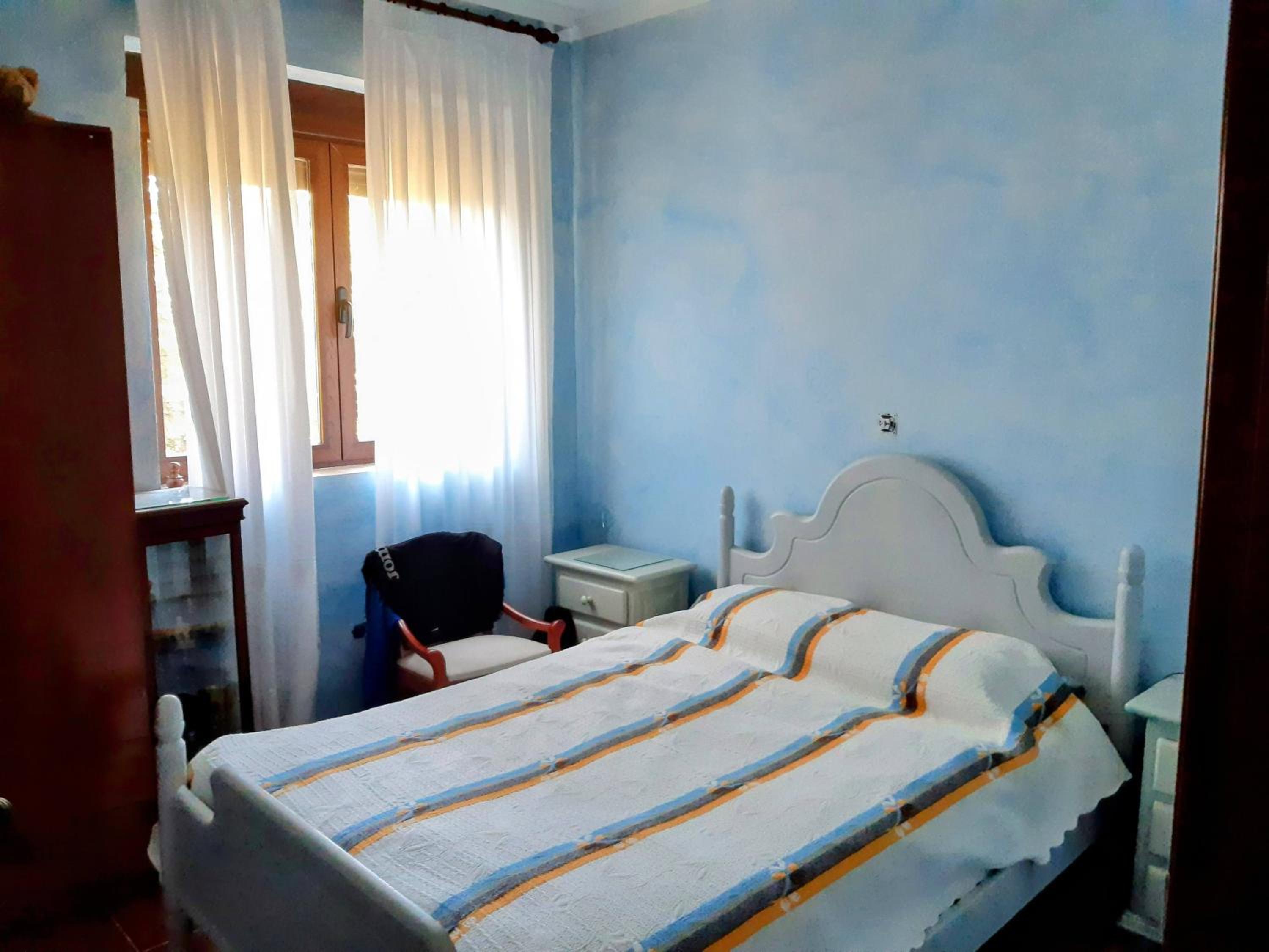 Casa de cuatro habitaciones