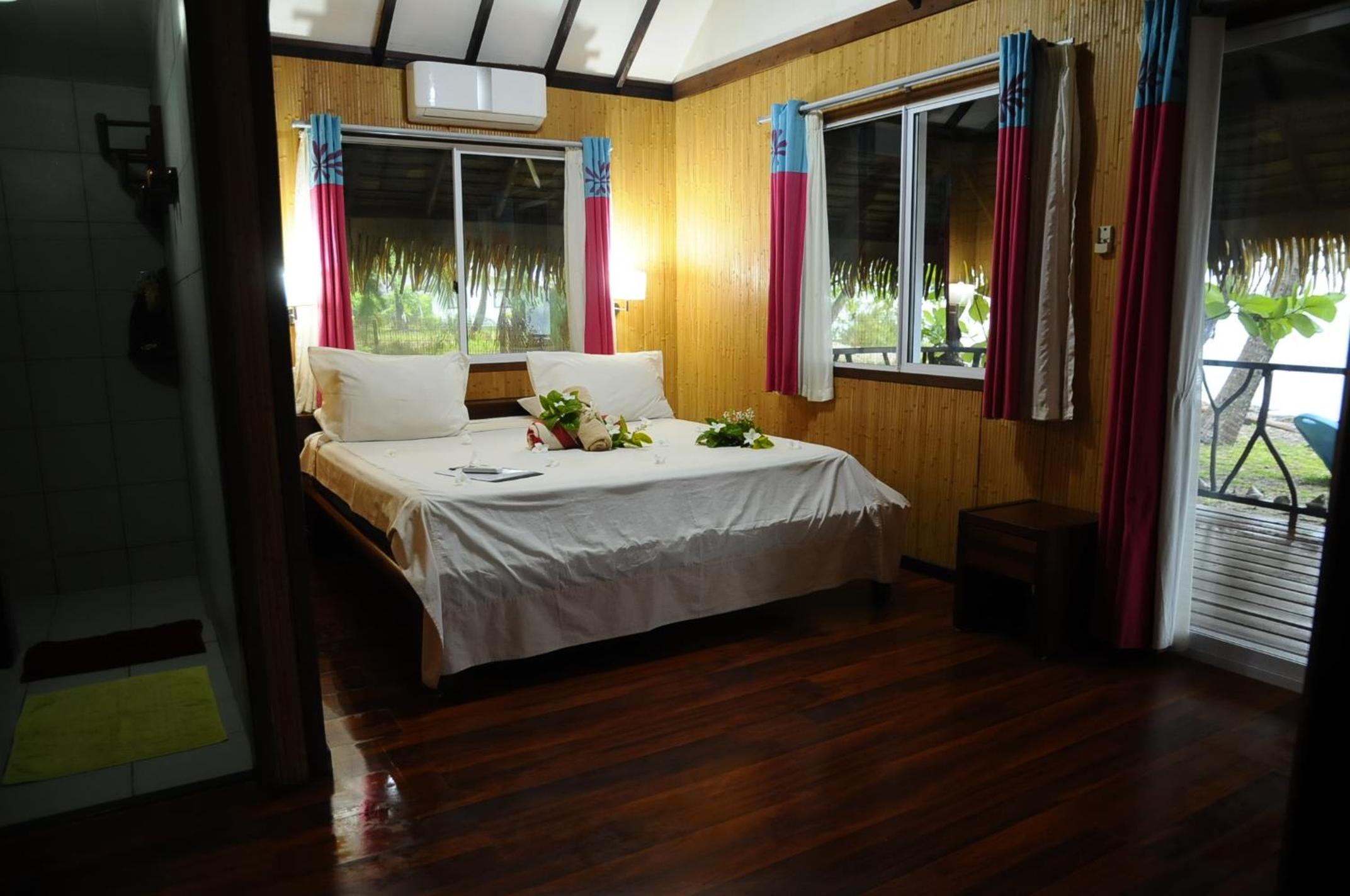 Deluxe Double Room with Sea View photo 2