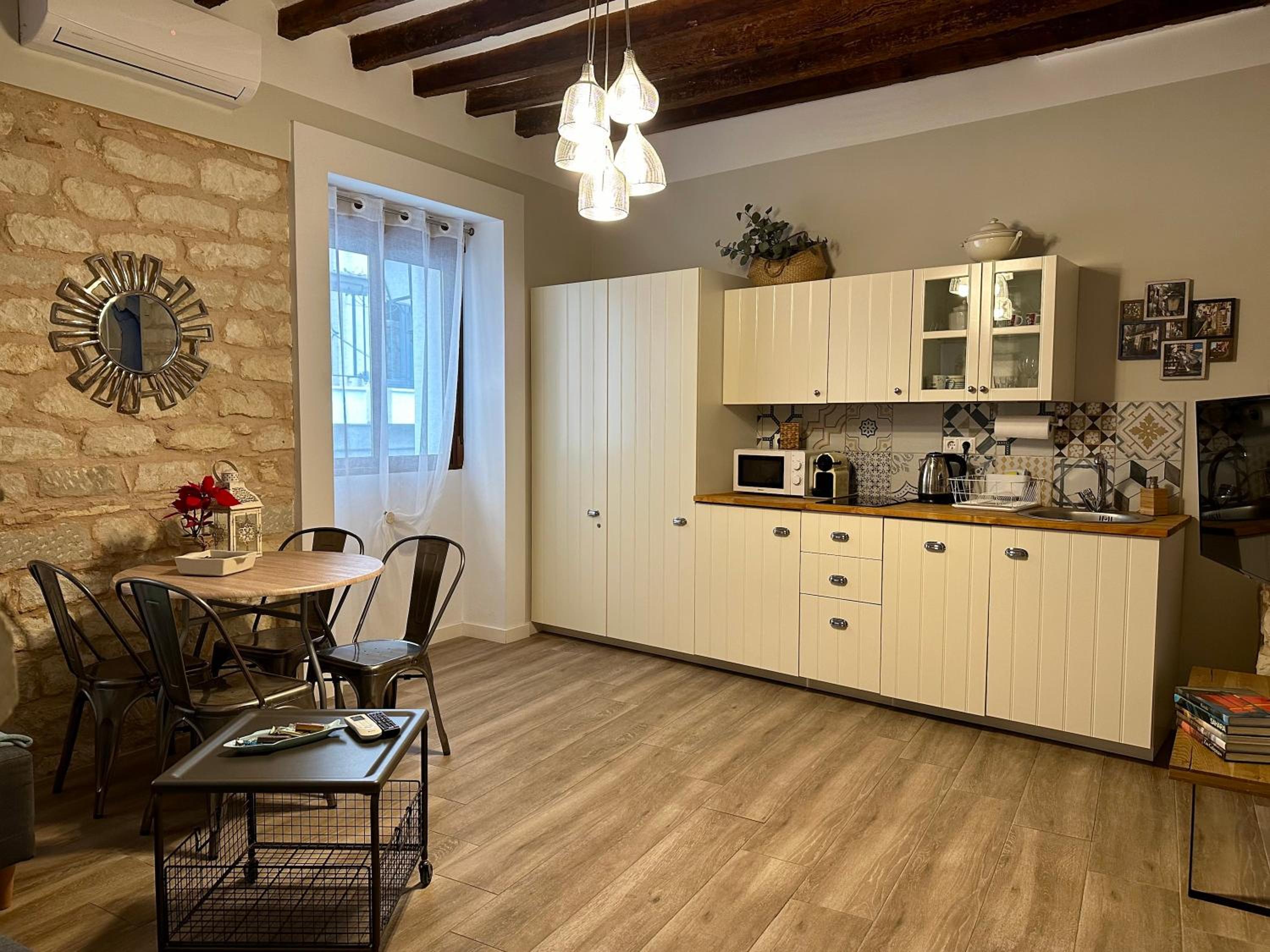 Studio Apartment photo 3