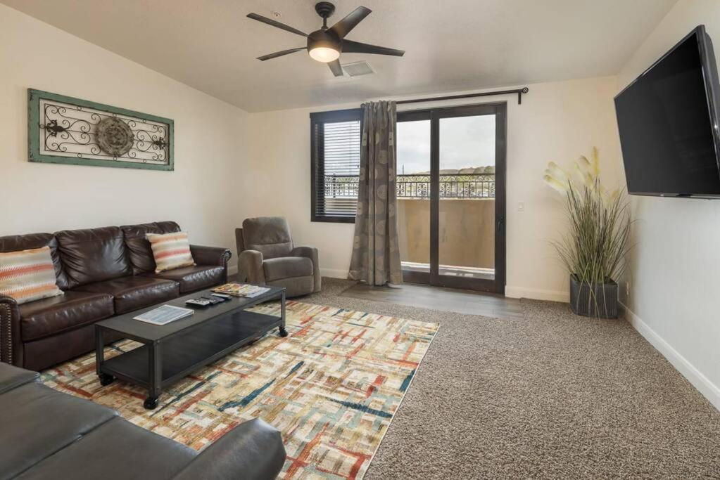 Two-Bedroom Apartment photo 1