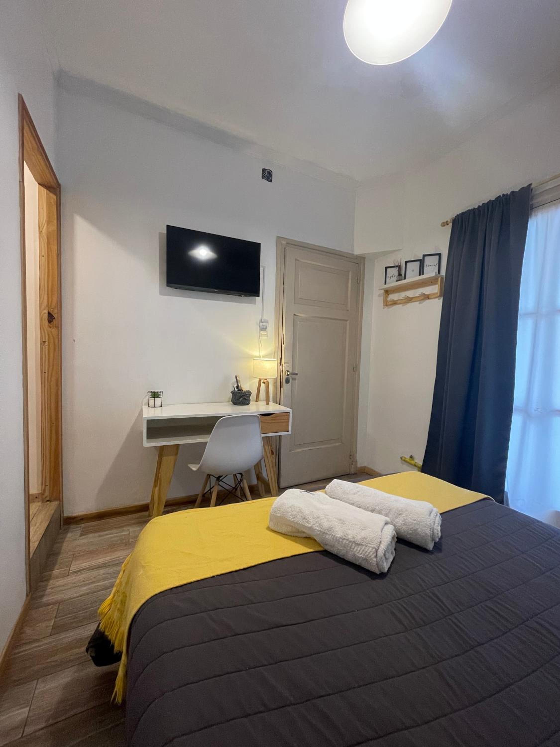 Double Room with Private Bathroom photo 1