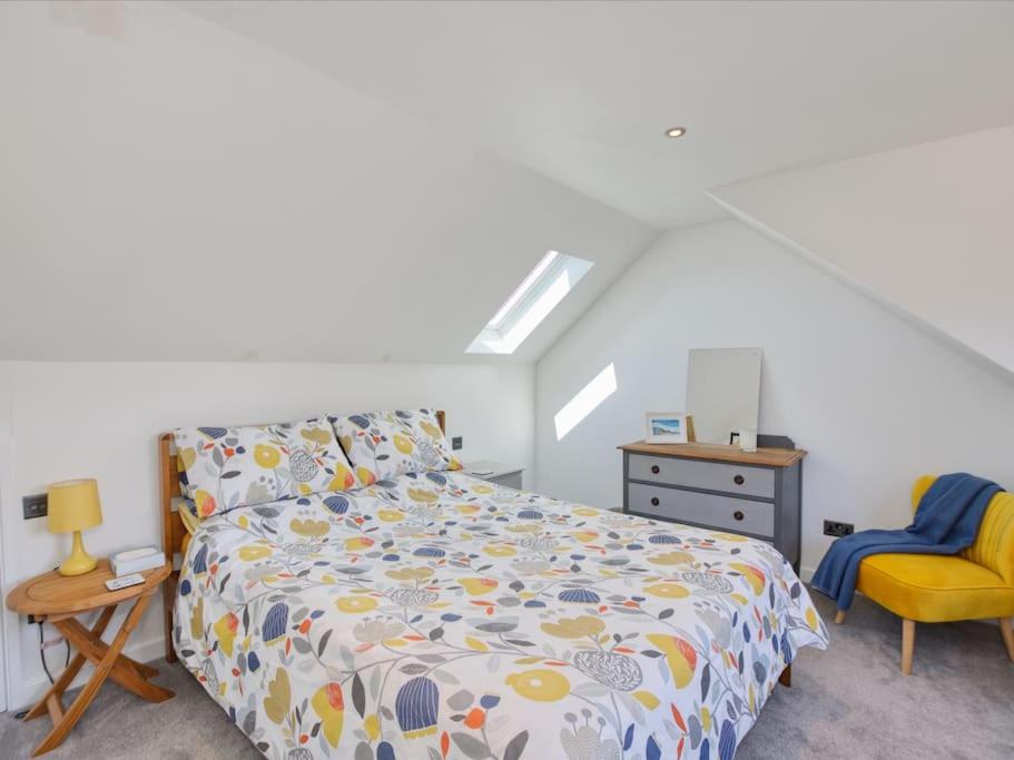 Four-Bedroom House photo 1