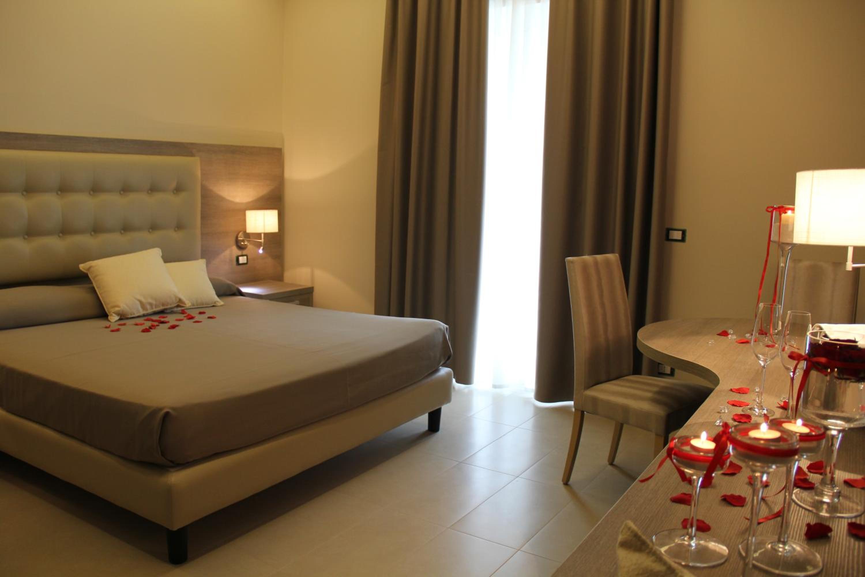 Junior Suite with Sea View photo 2