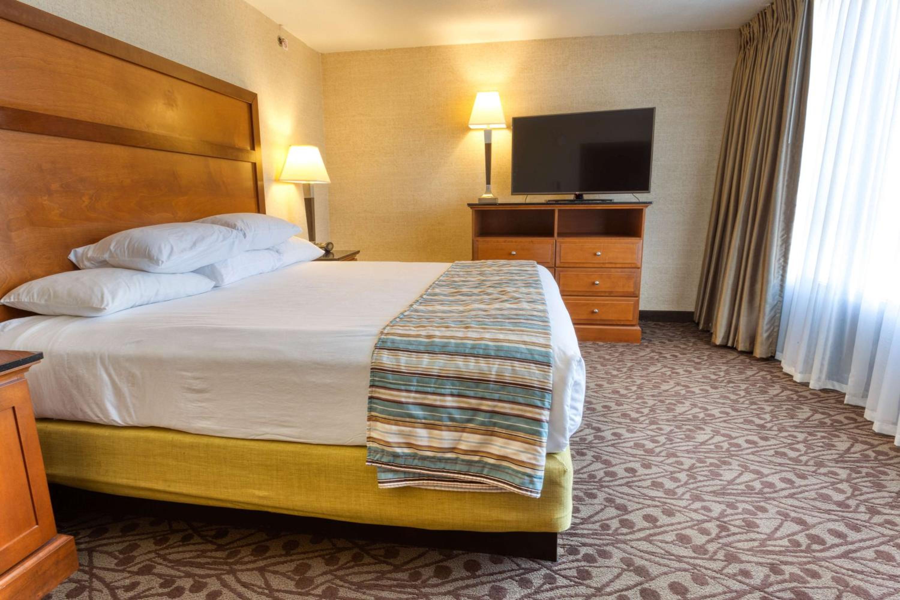 Superior King Suite - Photo 1