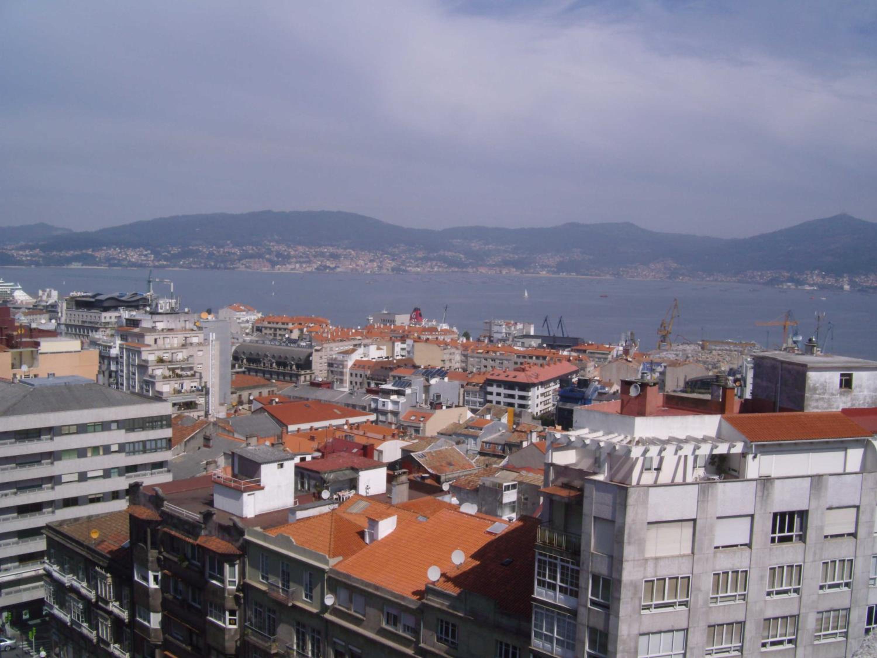 Double or Twin Room with Sea View - Photo 4