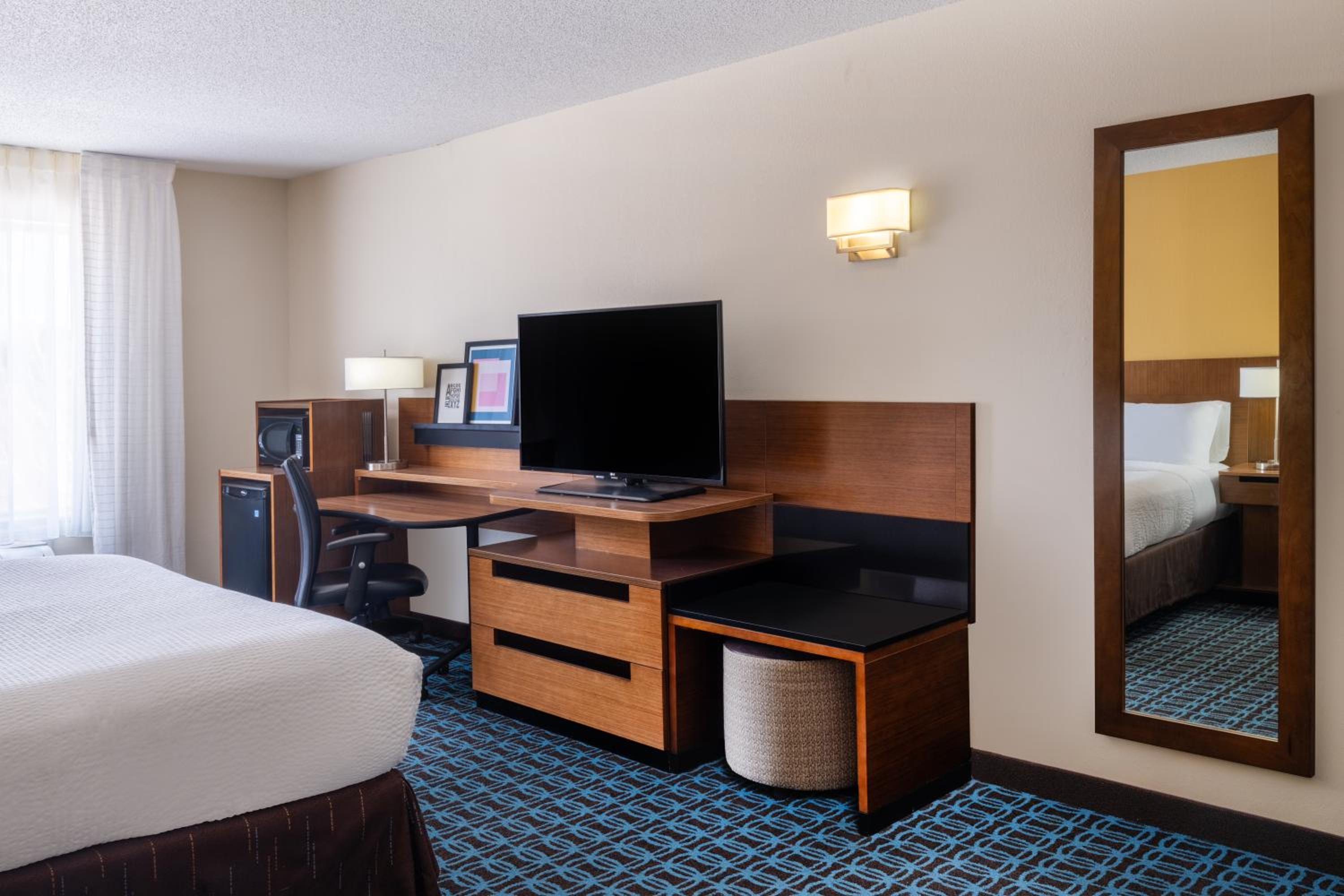 King Suite with Sofa Bed - Photo 7