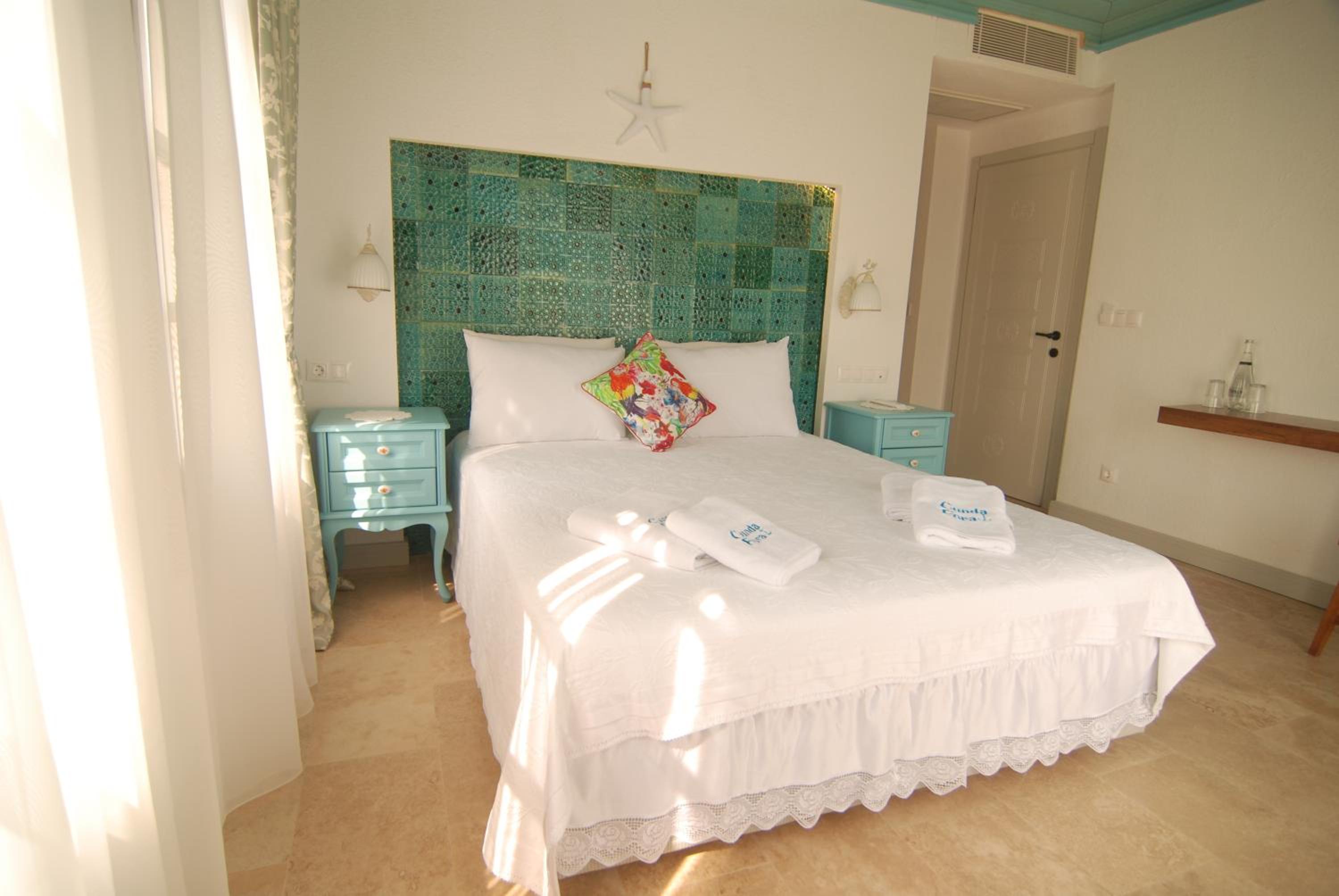 Deluxe Double Room with Nature View and Fireplace