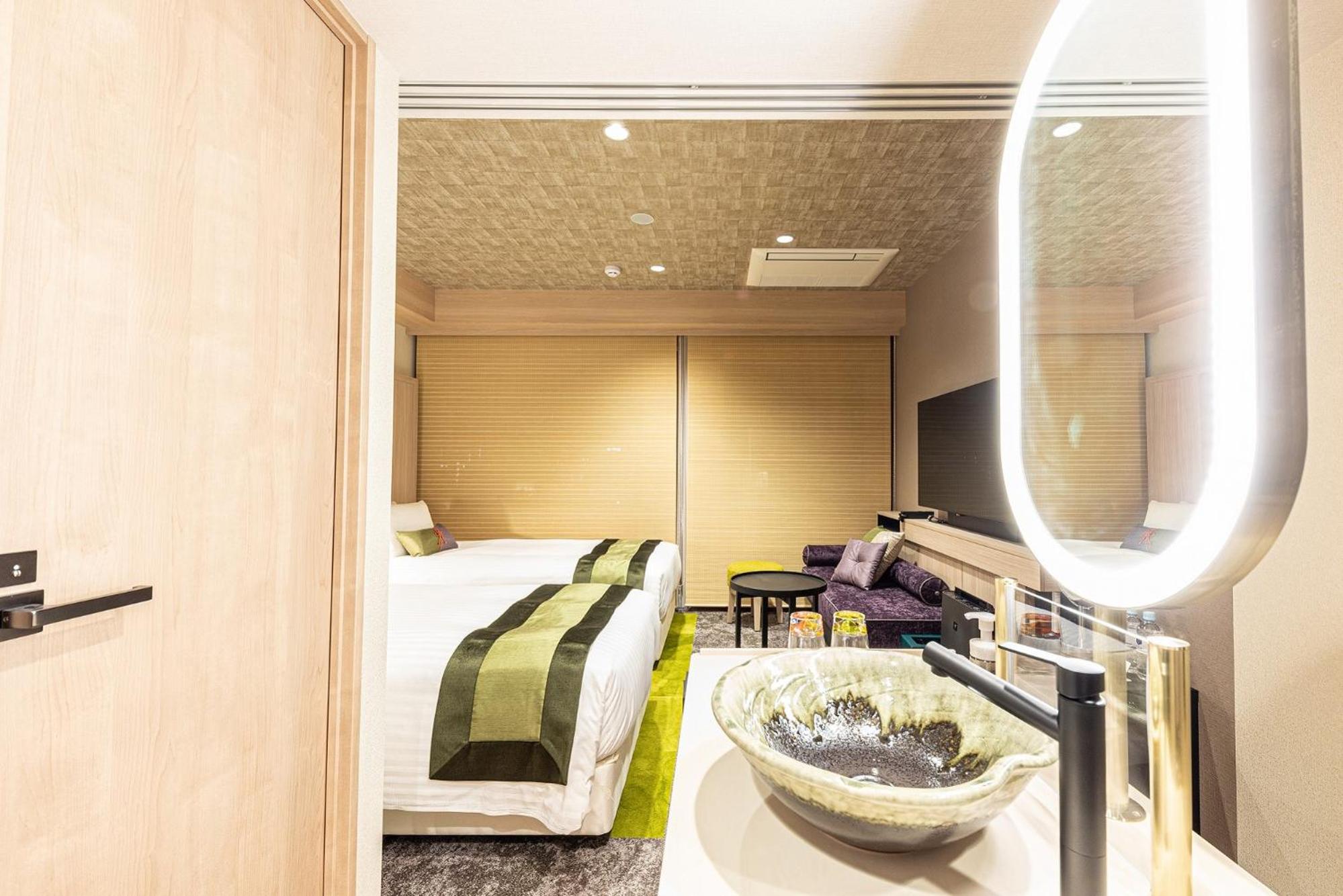 Standard Twin Room - Photo 3