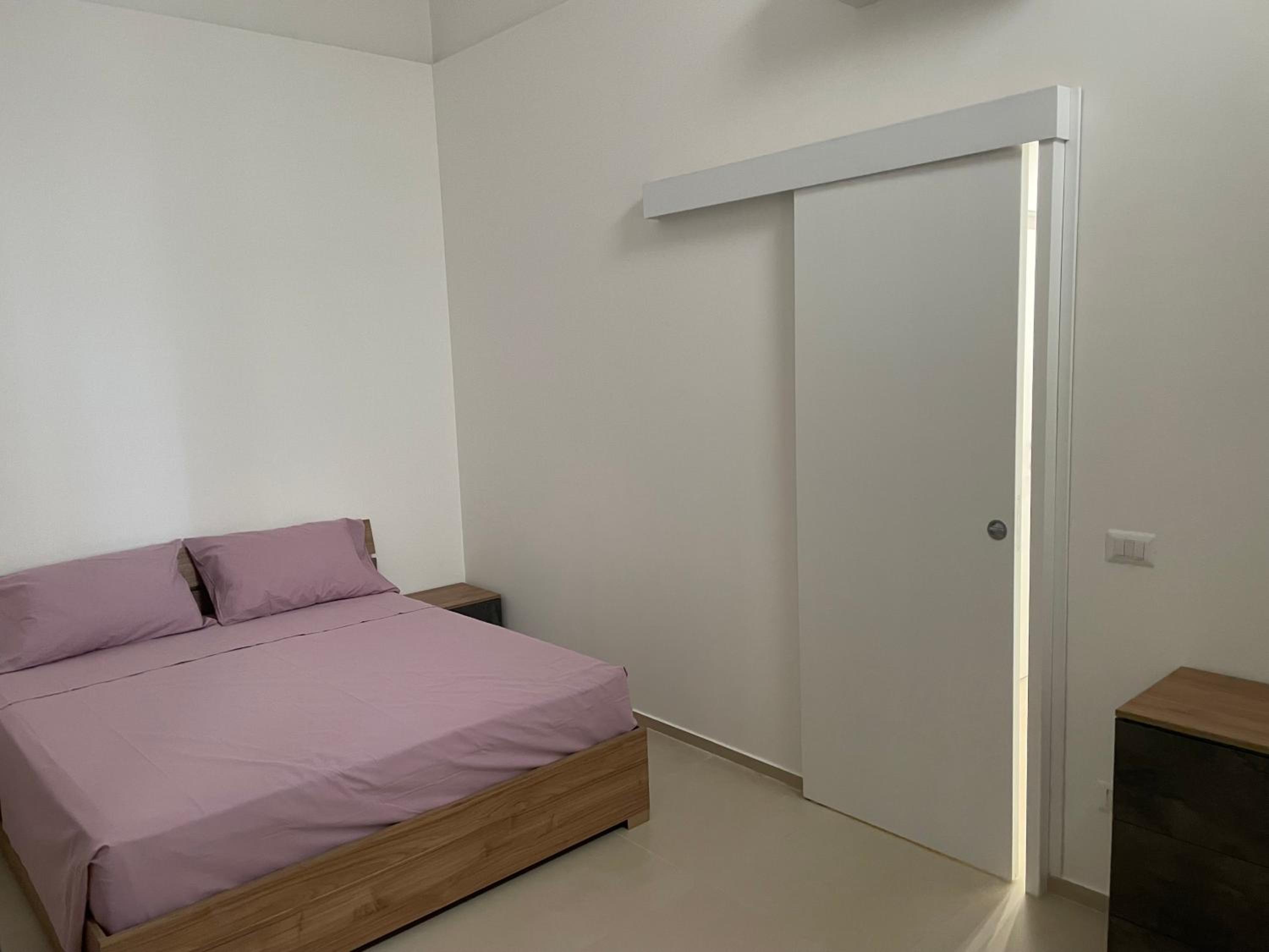Three-Bedroom House photo 3