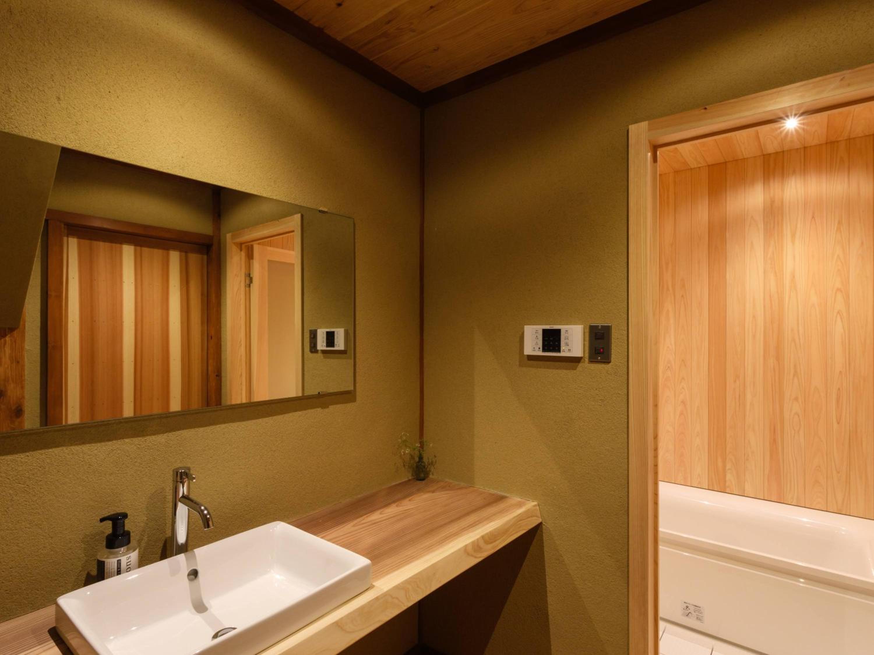 Superior Double or Twin Room photo 3