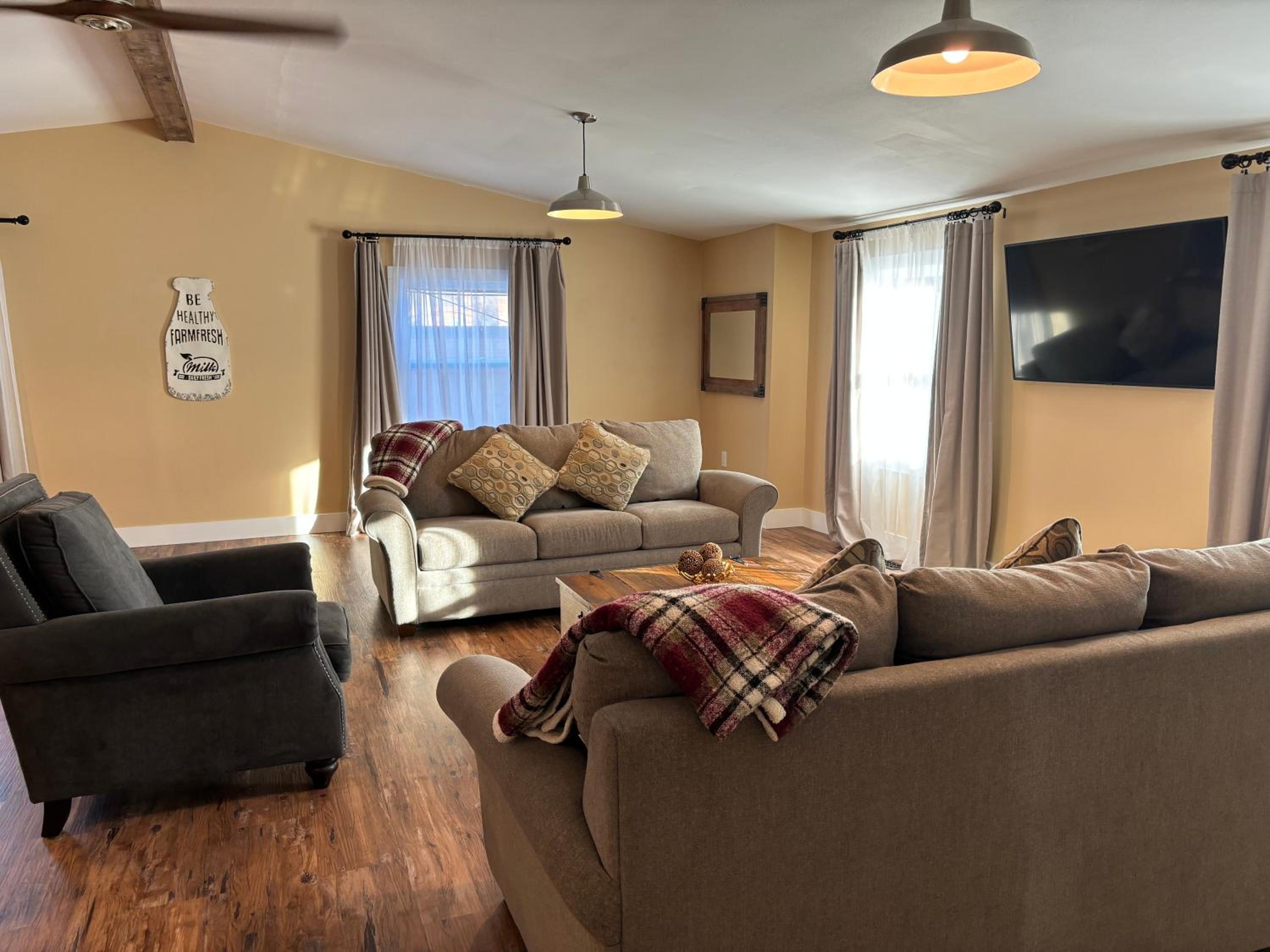 Deluxe Family Suite