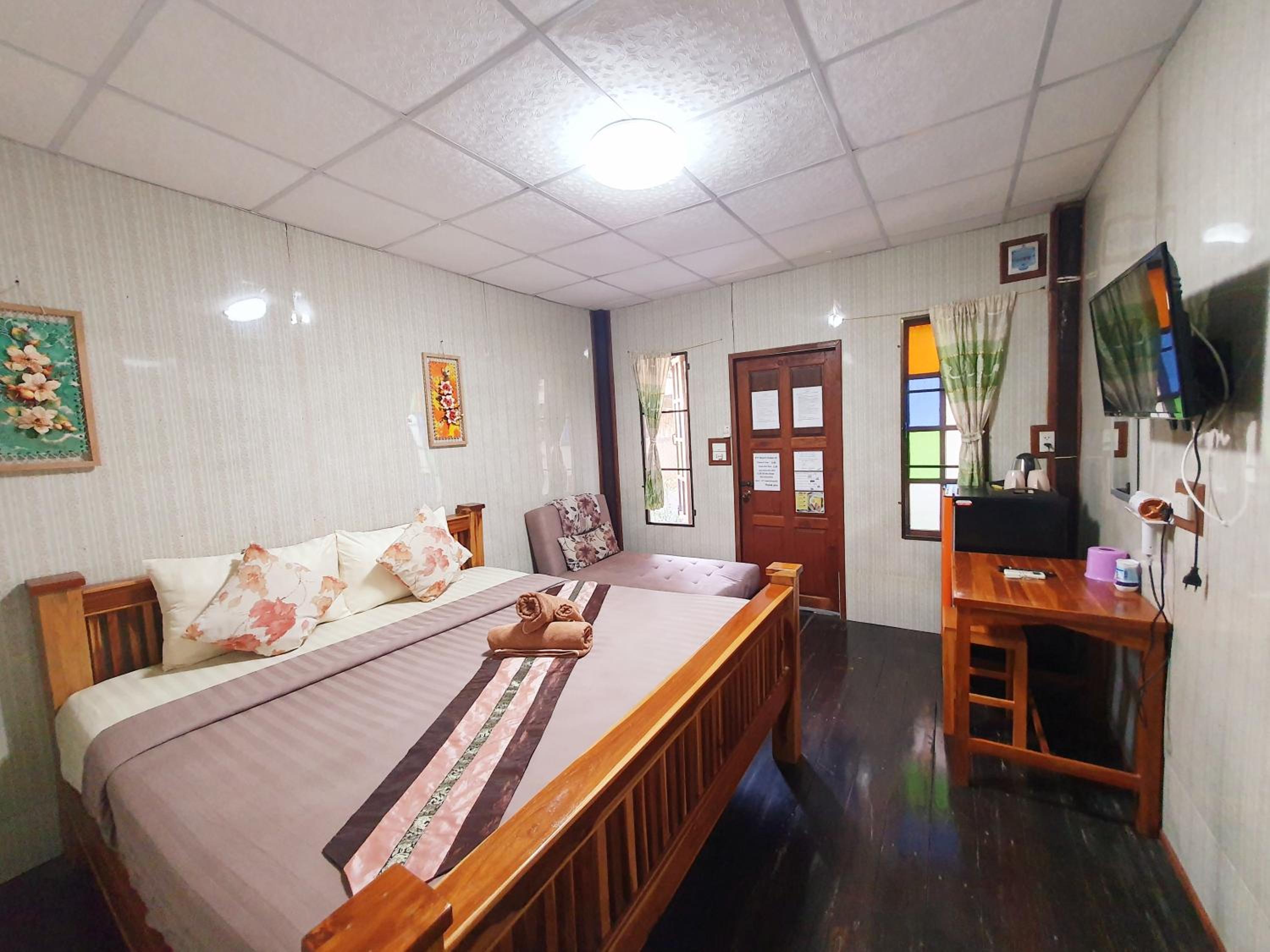 Deluxe Triple Room photo 3